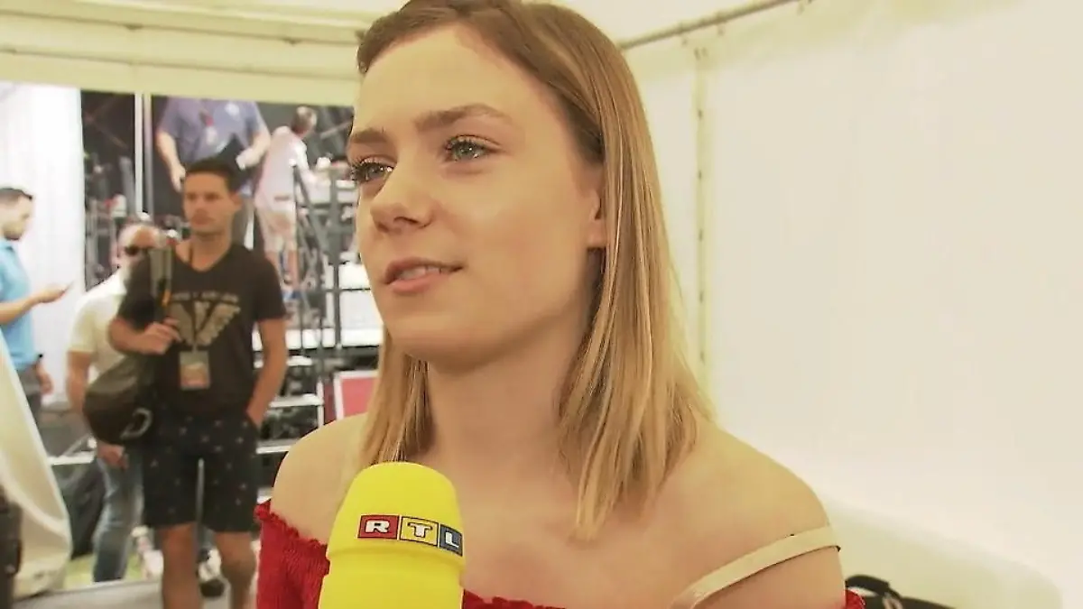 Marie Wegener zwischen Shows und Schulstress Echt nicht einfach!