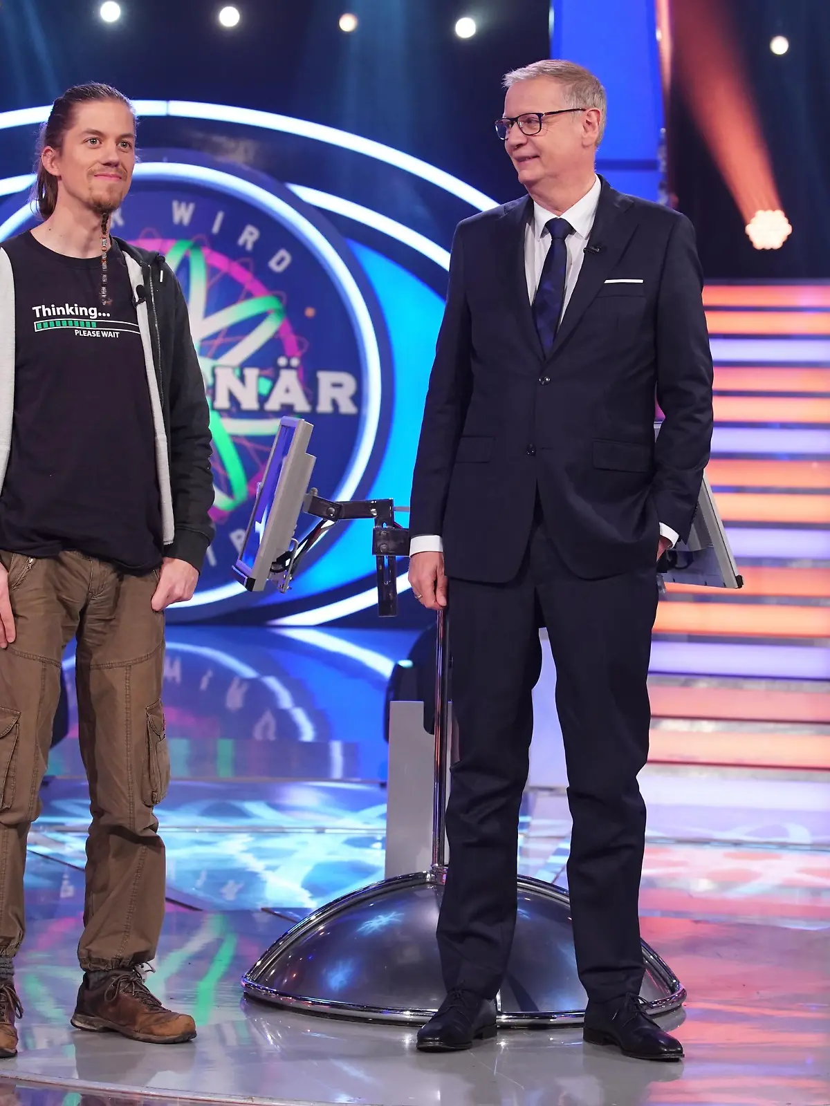 Achtung! Sperrfrist für alle Medien bis Mo., 13.02.2023, 23:20 Uhr!

Moderator Günther Jauch mit Silas Kraus aus Mannheim

Die Verwendung des sendungsbezogenen Materials ist nur mit dem Hinweis und Verlinkung auf RTL+ gestattet.