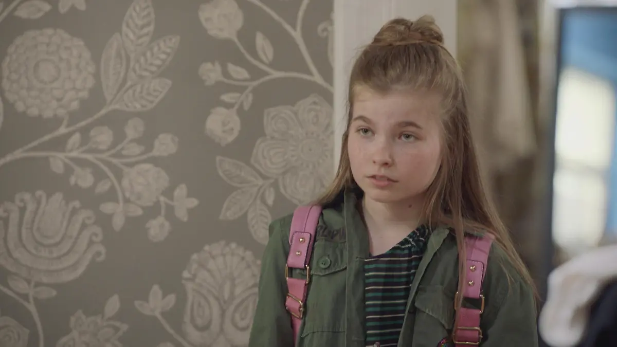 Erwischt Johanna ihre Mutter mit Anni? Sie kommt früher nach Hause