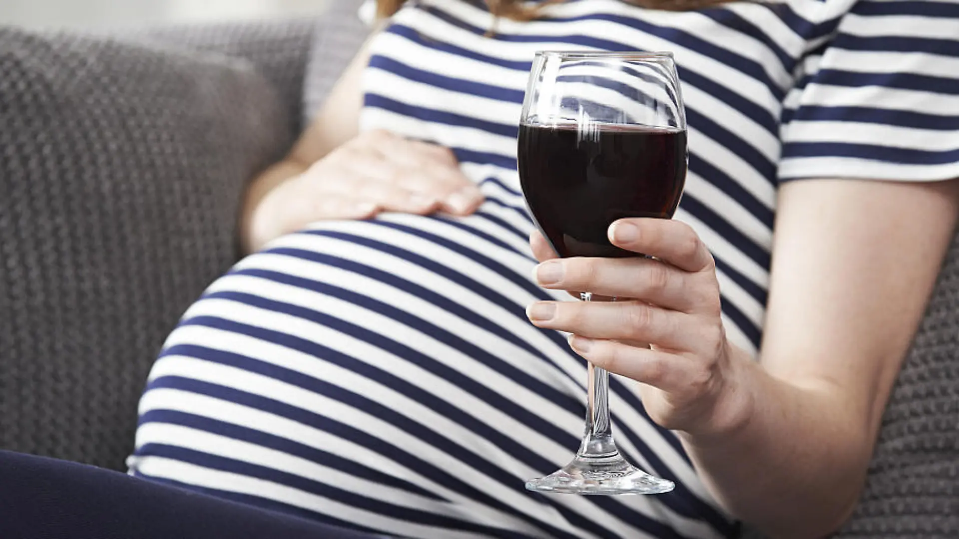Leben mit dem Fetalen Alkoholsyndrom Diese Folgen hat Alkoholkonsum in der Schwangerschaft