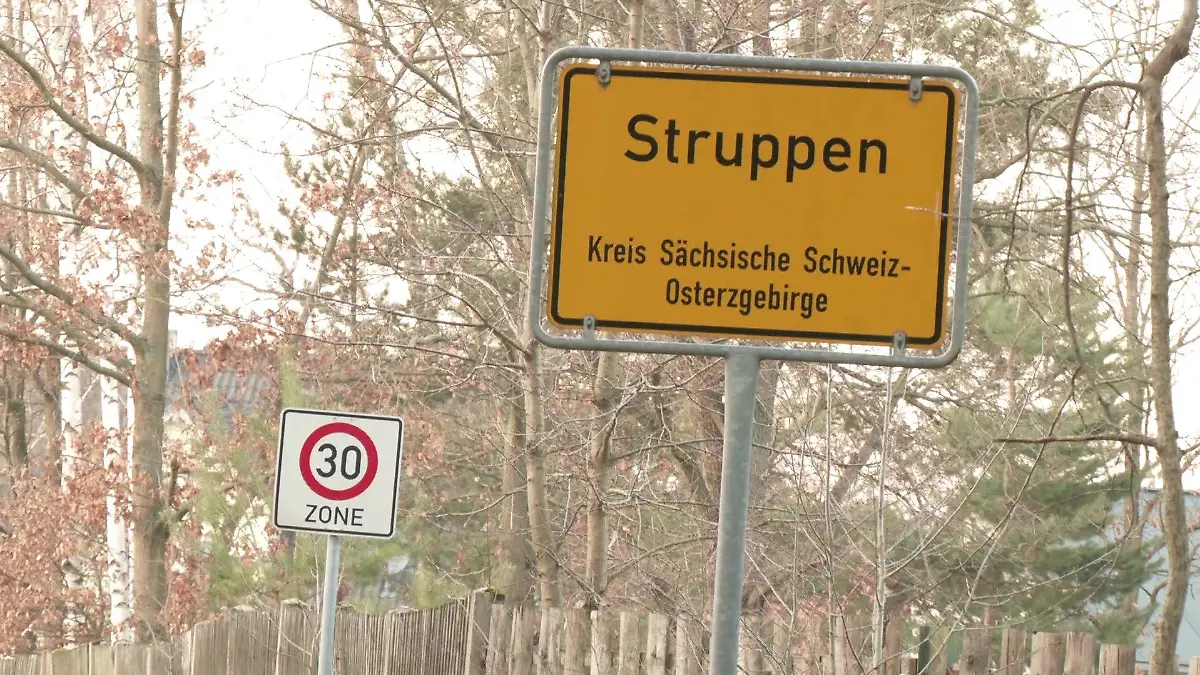 Struppen Ortsschild