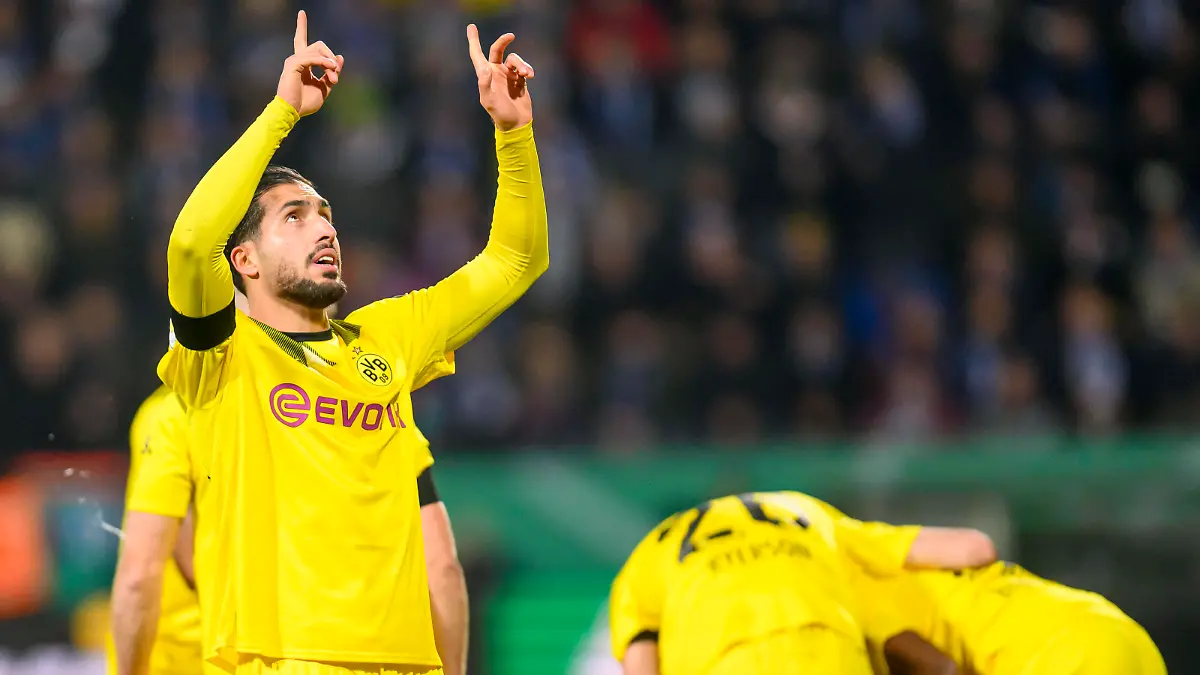 Fußball: DFB-Pokal: Achtelfinale VfL Bochum - Borussia Dortmund am 08.02.2023 im Vonovia Ruhrstadion in Bochum Nordrhein-Westfalen. Tor zum 0:1, Torjubel, Jubel, Freude von Dortmund s Emre Can DFL REGULATIONS PROHIBIT ANY USE OF PHOTOGRAPHS AS IMAGE SEQUENCES AND/OR QUASI-VIDEO. *** Soccer DFB Cup Round of 16 VfL Bochum Borussia Dortmund on 08 02 2023 at Vonovia Ruhrstadion in Bochum North Rhine Westphalia goal to 0 1, goal celebration, cheers, joy of Dortmund s Emre Can DFL REGULATES PROHIBIT ANY USE OF PHOTOGRAPHS AS IMAGE SEQUENCES AND OR QUASI VIDEO Copyright: xNeundorf/Kirchner-Mediax