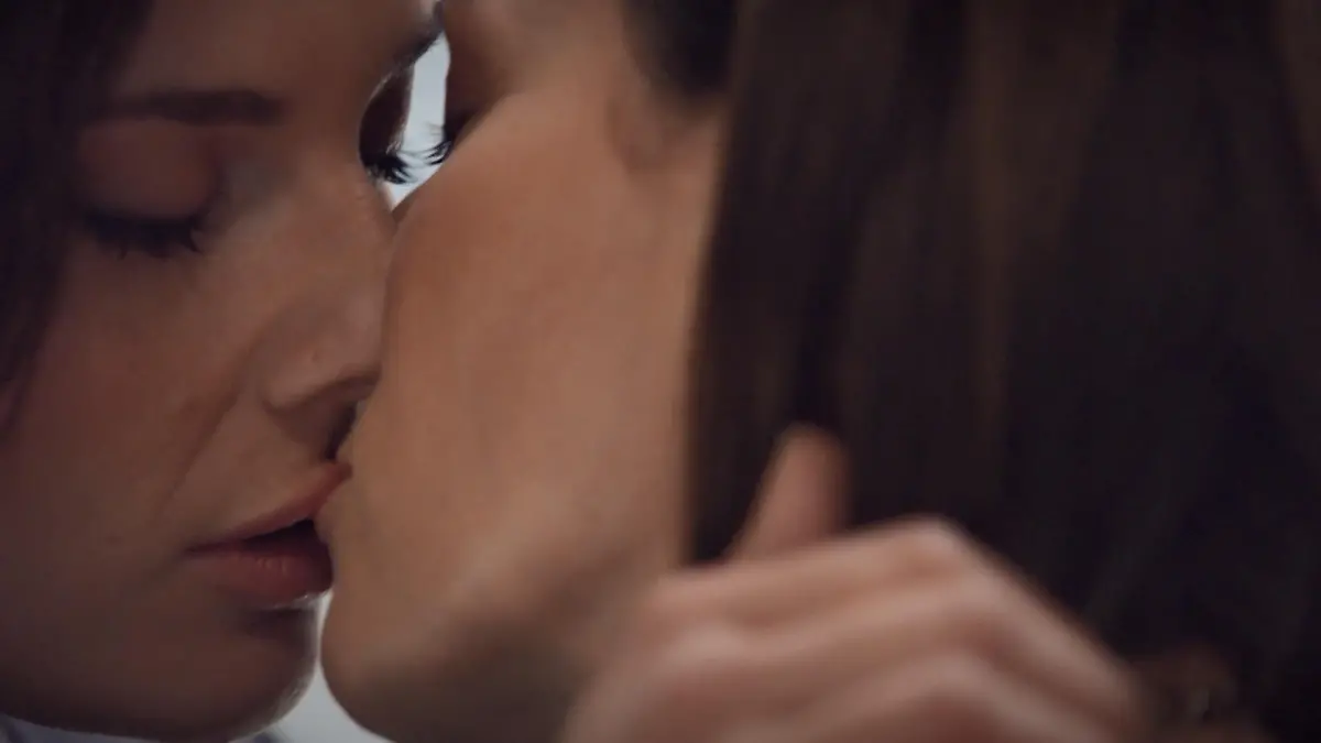 Was hat dieser Kuss zu bedeuten? Katrin macht einen Schritt auf Anni zu