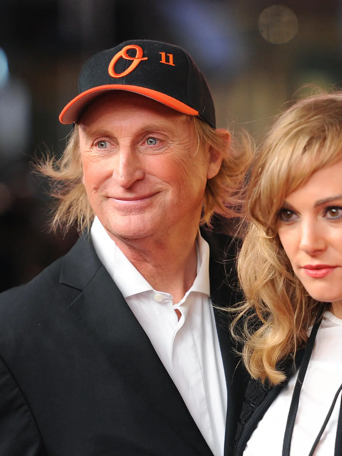 ARCHIV - Ein Jahr nach der Trennung sind Komiker Otto Waalkes und Schauspielerin Eva Hassmann (Foto vom 23.11.2010) offiziellgeschieden. «Ich habe mich gestern in einem schnellen, friedlichen Verfahren von meinem Ex-Mann Otto Waalkes scheiden lassen. Ich freue mich, dass wir auf diesem Weg unsere Freundschaft bewahren konnten», teilte Hassmann am 23.11.2012 über ihre PR-Agentin mit. Foto: Jens Kalaene/dpa (zu dpa-Leute-Meldung vom 23.11.2012)  +++(c) dpa - Bildfunk+++