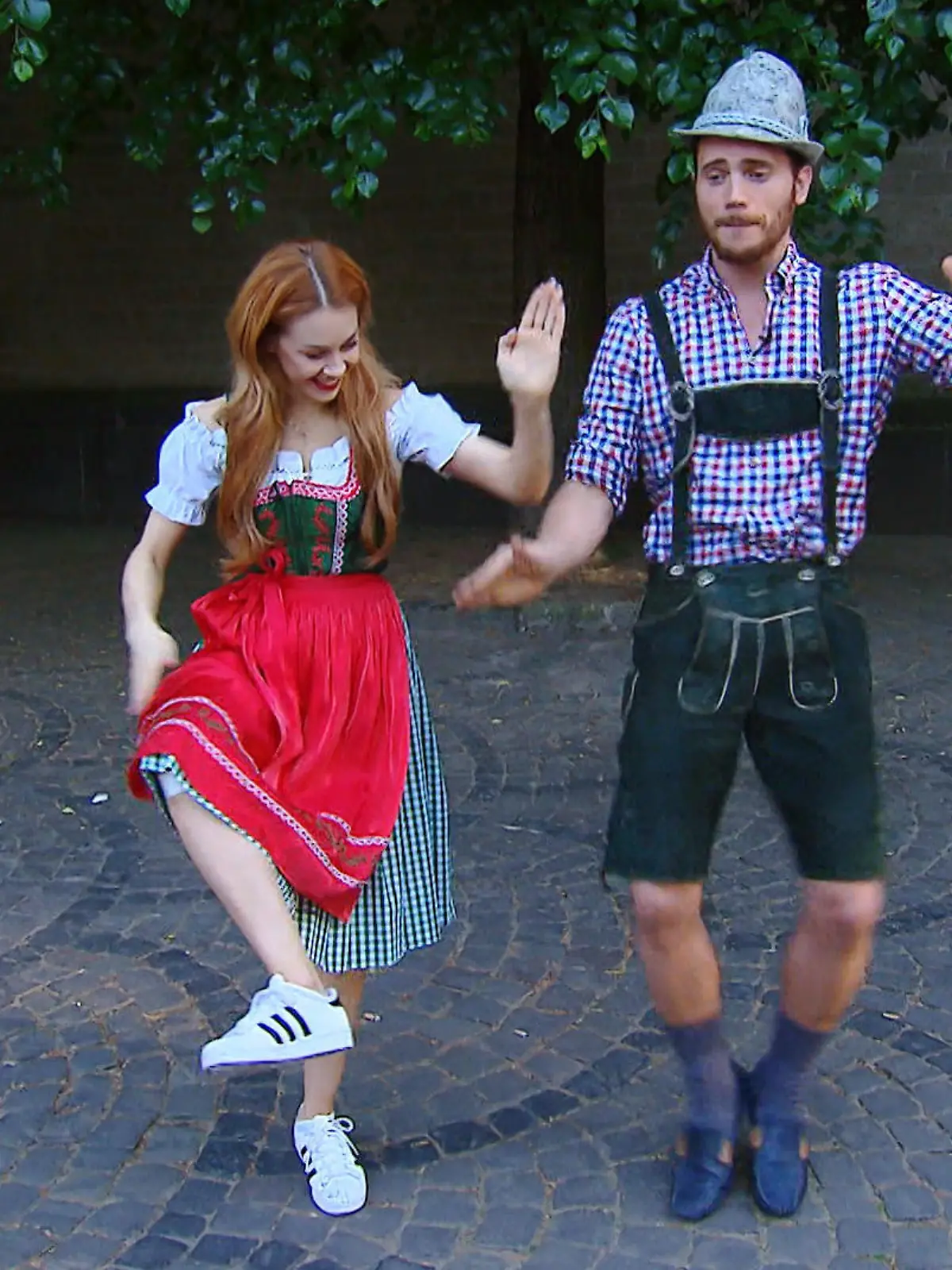 Bild zu: "SO haben wir Bela noch nie gesehen"