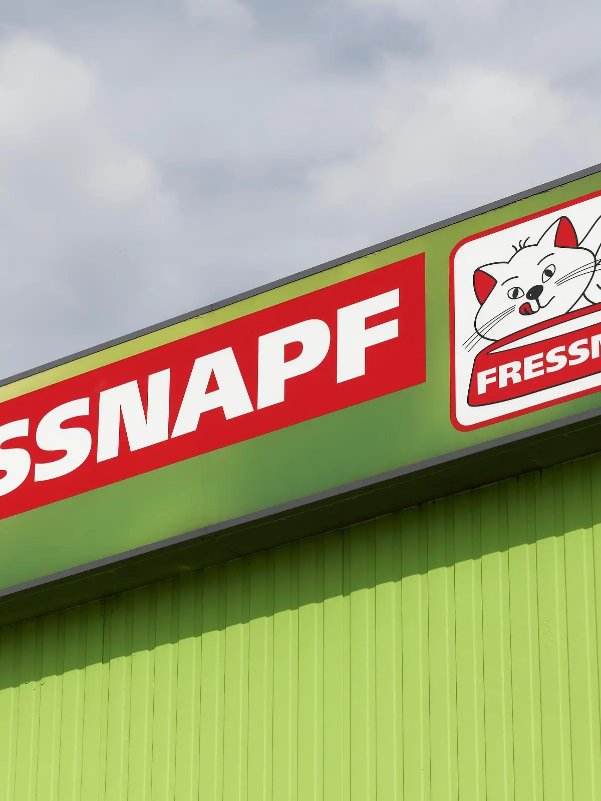 Fressnapf, Logo am Markt, Fachhandelskette für Tiernahrung, Heimtierbedarf, Duisburg, Nordrhein-Westfalen, Deutschland, Europa