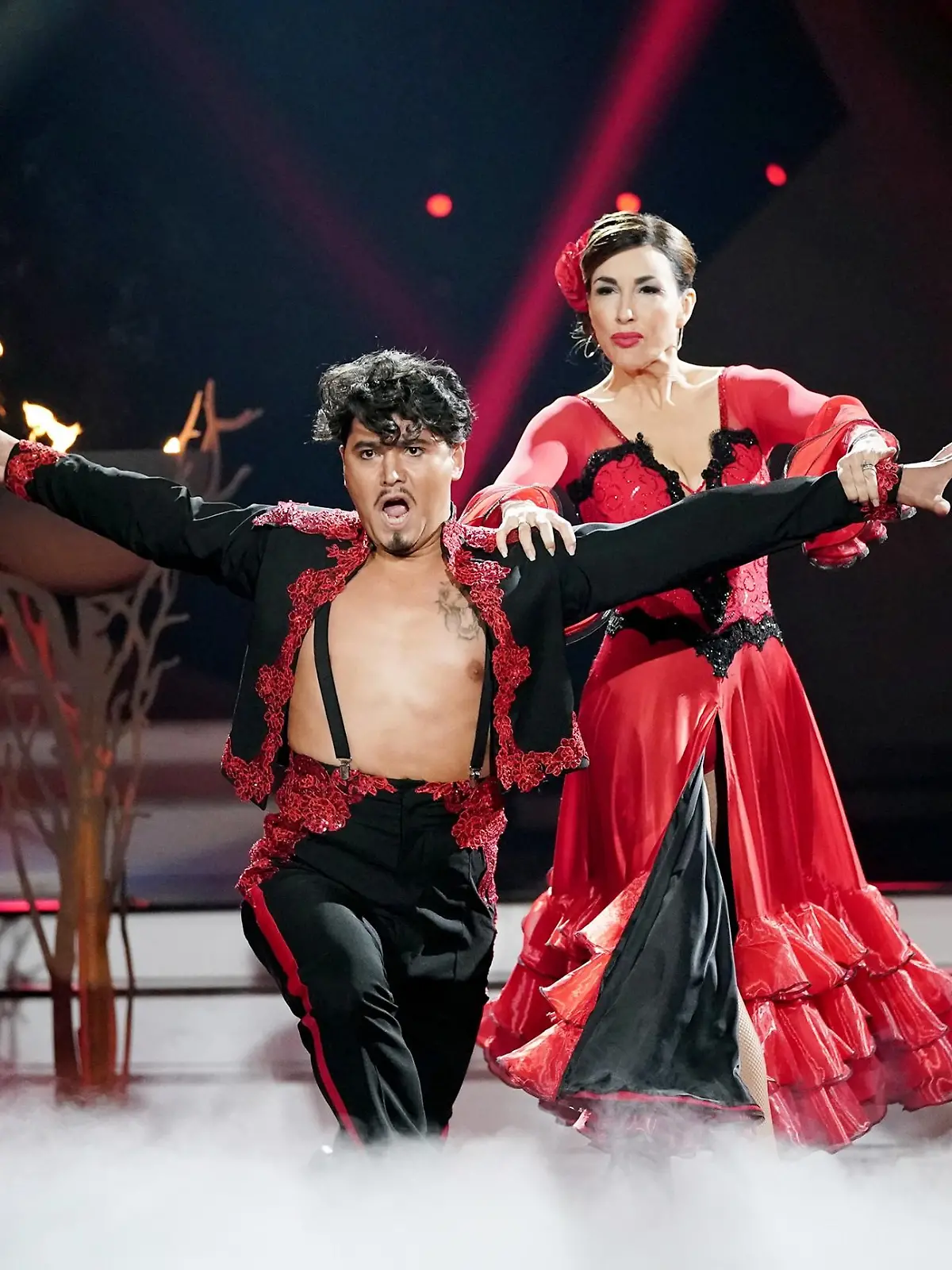 Judith Williams und Erich Klann tanzen Paso Doble.Verwendung der Bilder für Online-Medien ausschließlich mit folgender Verlinkung:'Alle Infos zu 'Let's Dance' im Special bei RTL.de: http://www.rtl.de/cms/sendungen/lets-dance.html