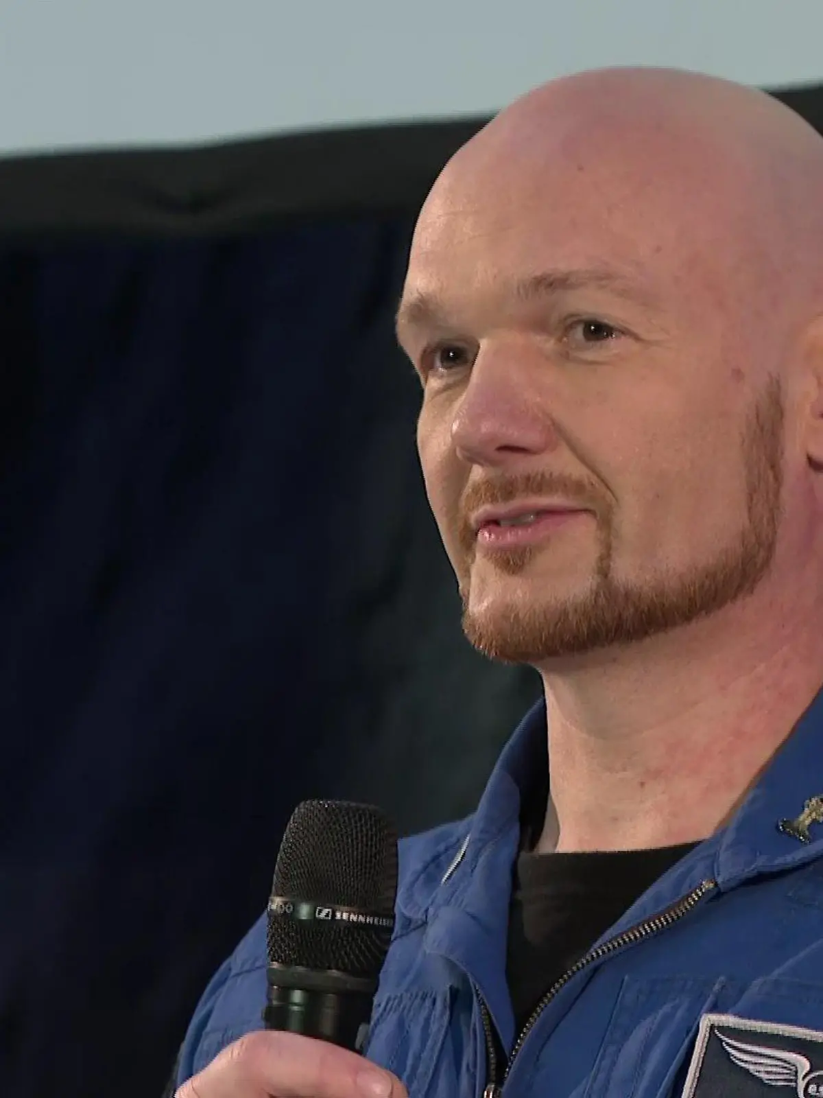 Alexander Gerst ist unser heißester Kandidat, um 2024 zum Mond zu fliegen. Er erfahrene Astronaut war schon über 360 Tage im All.