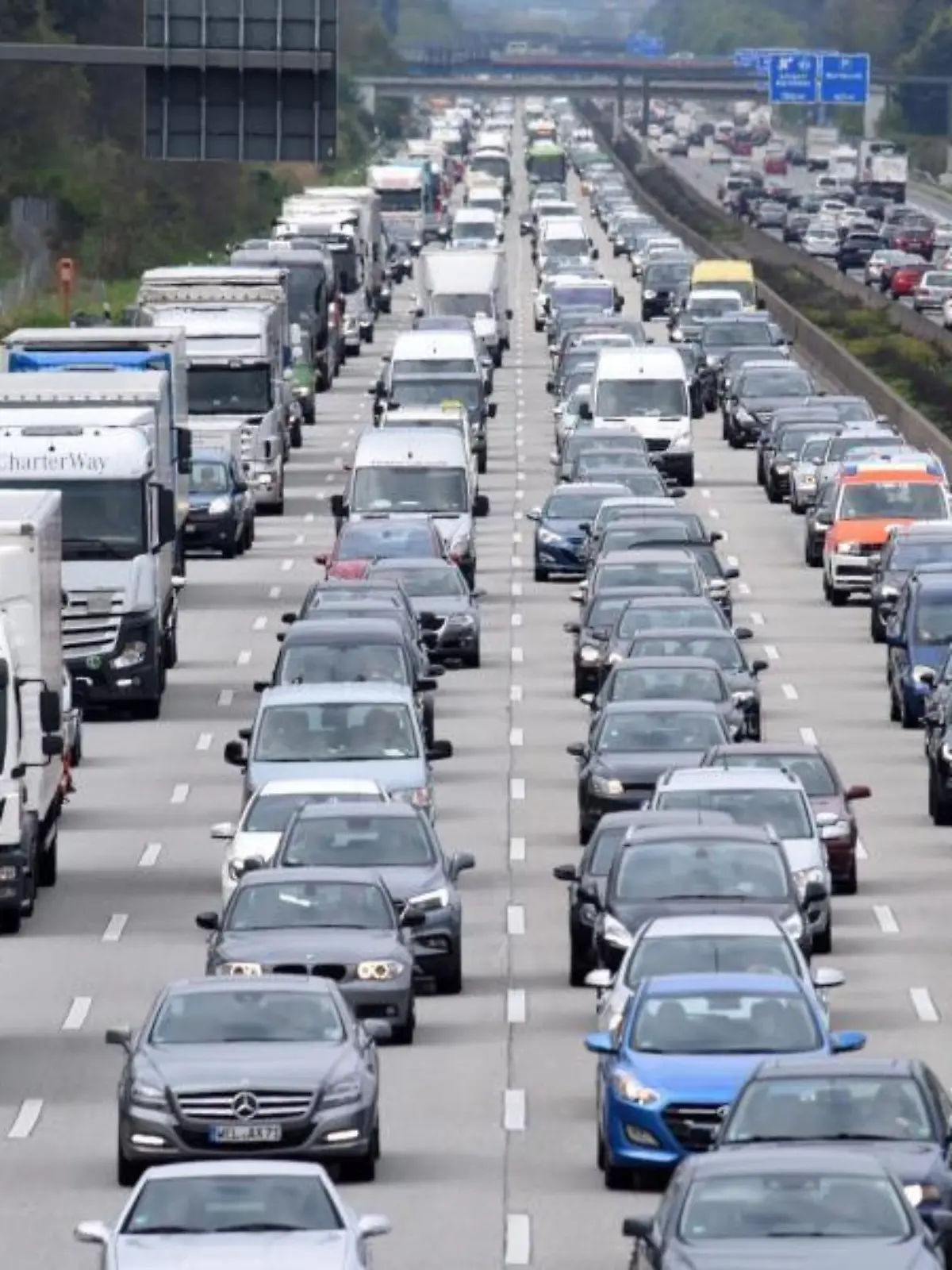 Stau auf der A5