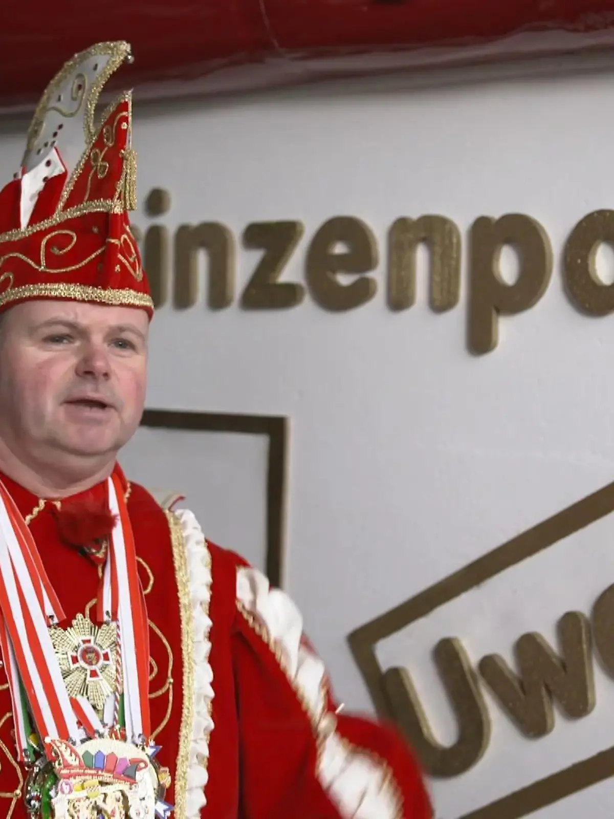 Bild zu: "Uwes Traumfrau sollte ein Faible für Karneval haben"