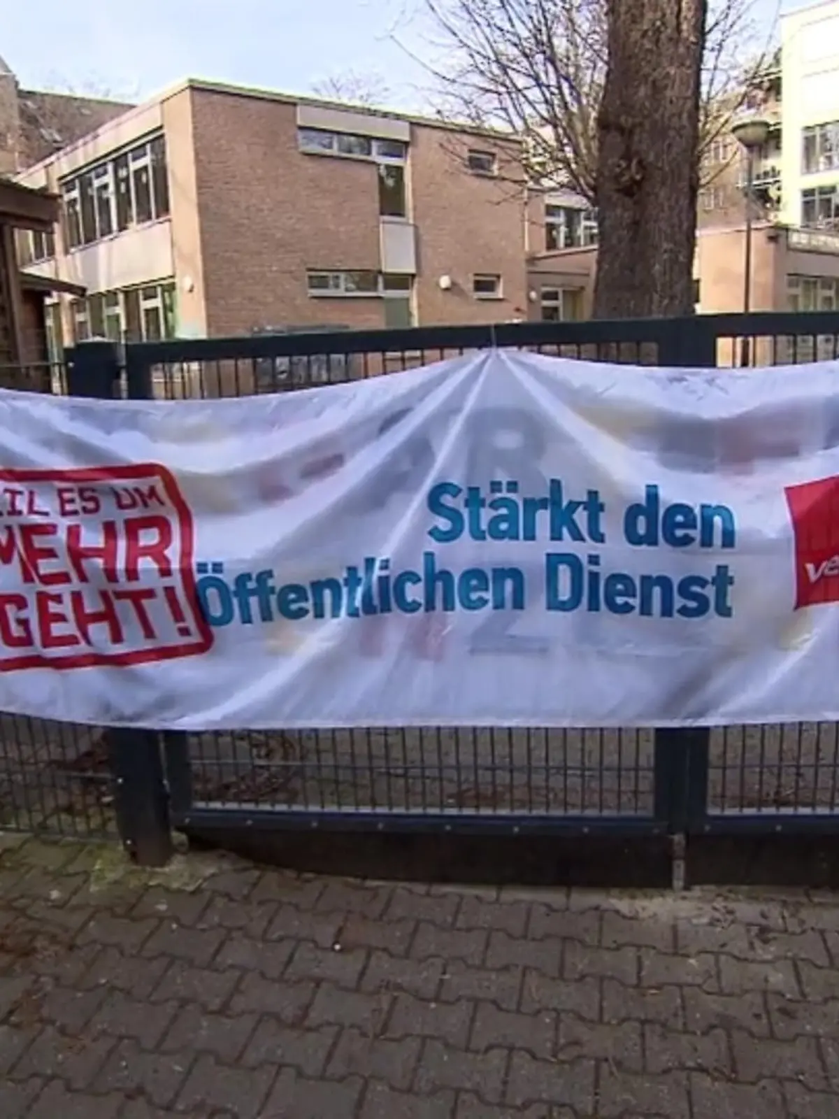 Bild zu: "Im öffentlichen Dienst"