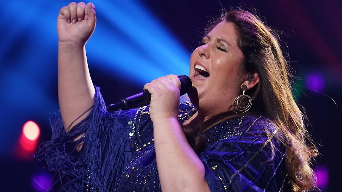 Janina lässt die Powerfrau aus sich raus DSDS 2018: Die 1. Live-Mottoshow