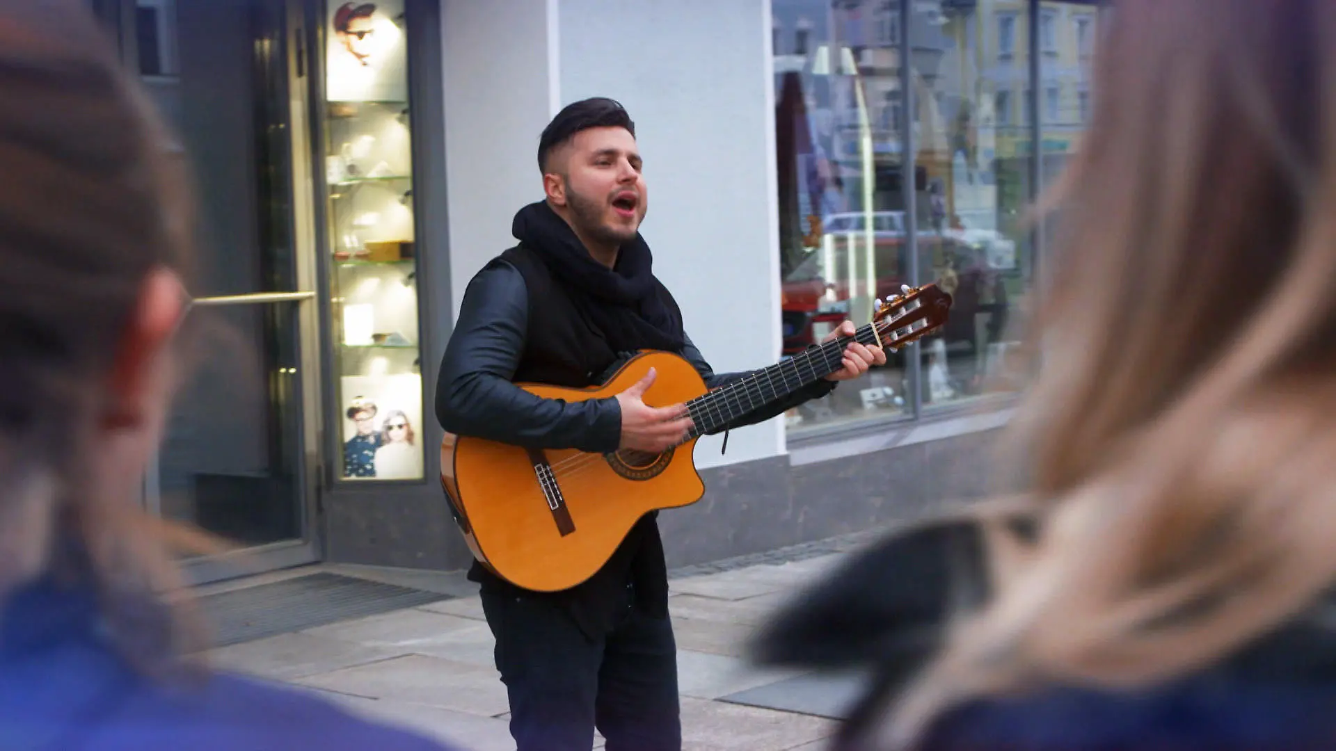 Isa, der singende Taxifahrer und Straßenmusiker DSDS 2018: Die 1. Mottoshow