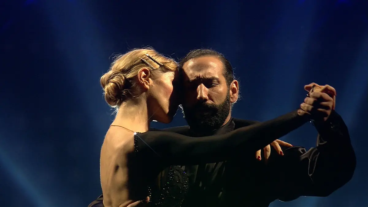 Tango-Feeling mit Julia Dietze und Massimo Sinató Let's Dance 2018: 5. Liveshow