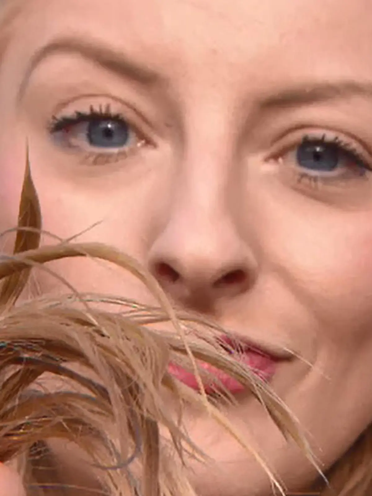 Bild zu: "Machen nasse Haare wirklich krank?"