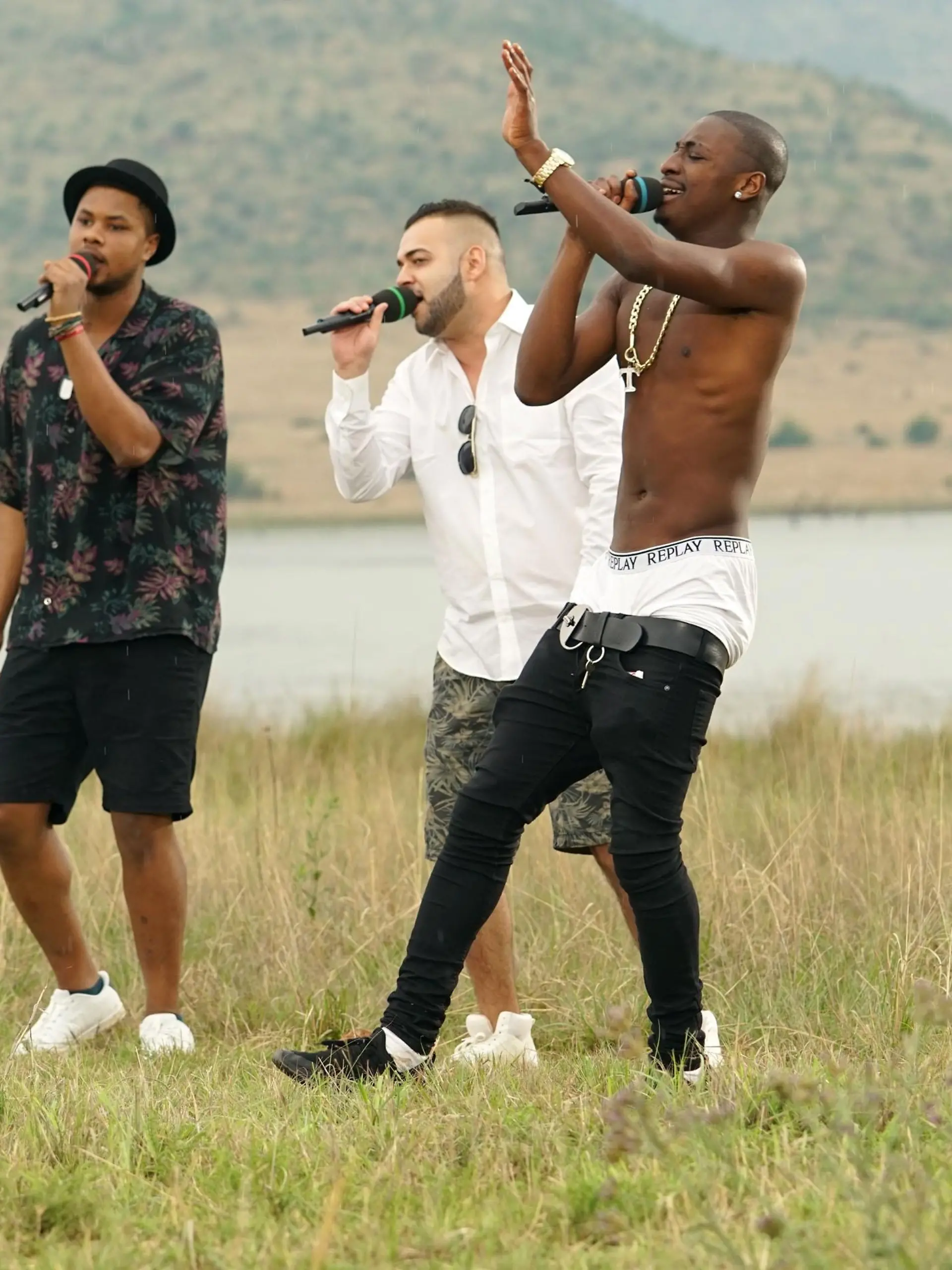 Am ersten Set des Auslands-Recalls am "Hippo Drive" performen (v.l.) Marc Imam, Mario Turtak und Diego "Get Lucky" von Daft Punk feat. Pharrell Williams und Nile Rodgers.