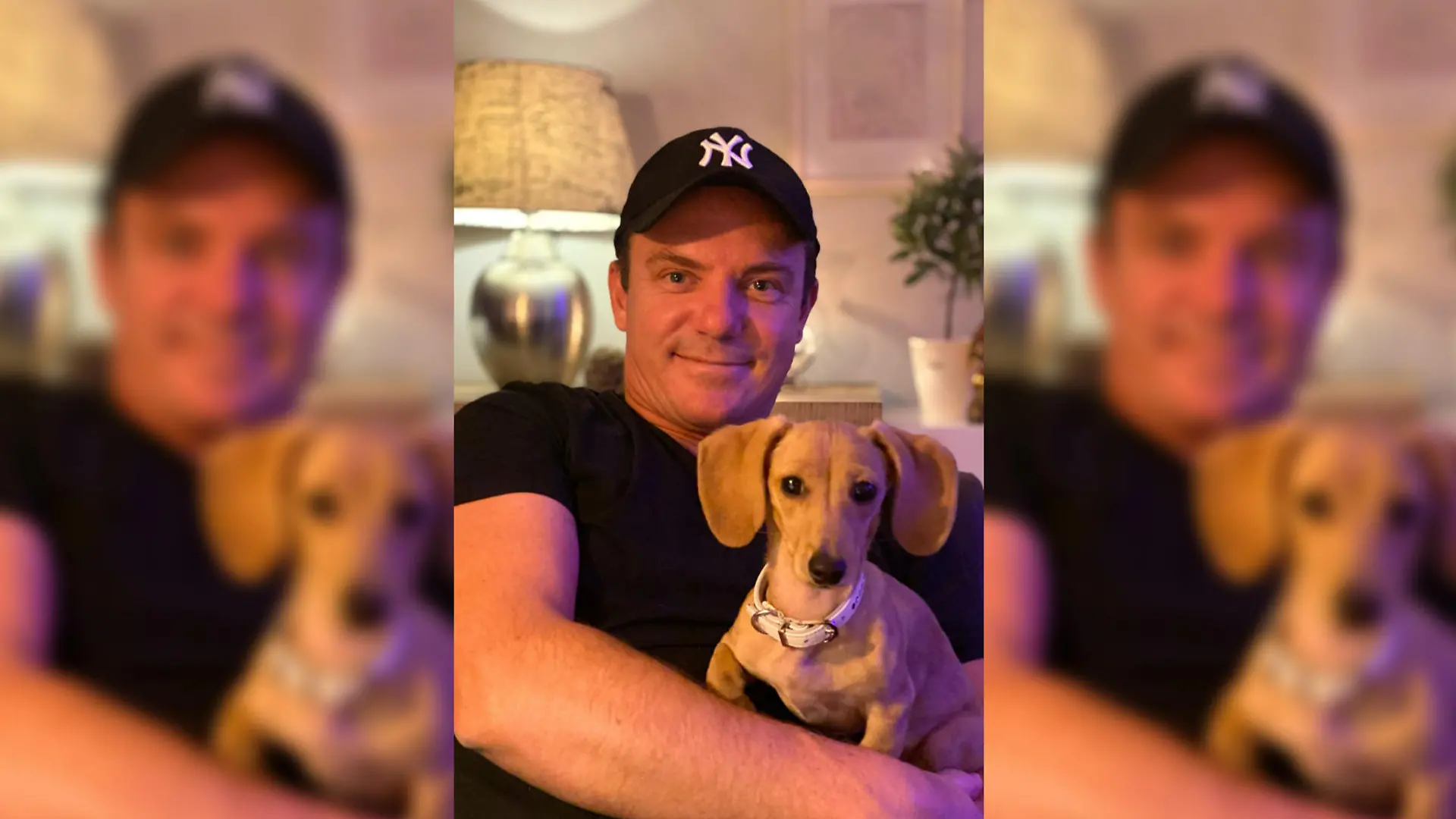 Stefan Mross posiert stolz mit Dackel Loona.