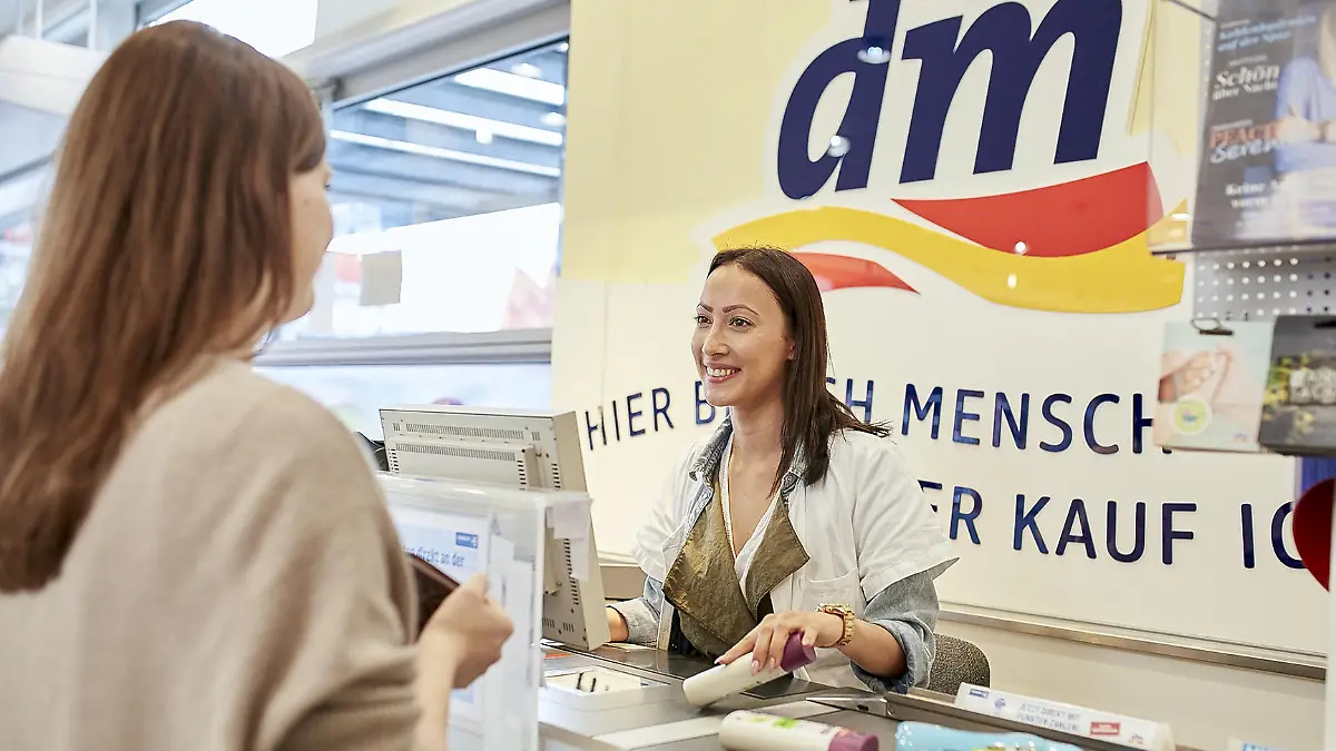 Geld abheben bei dm