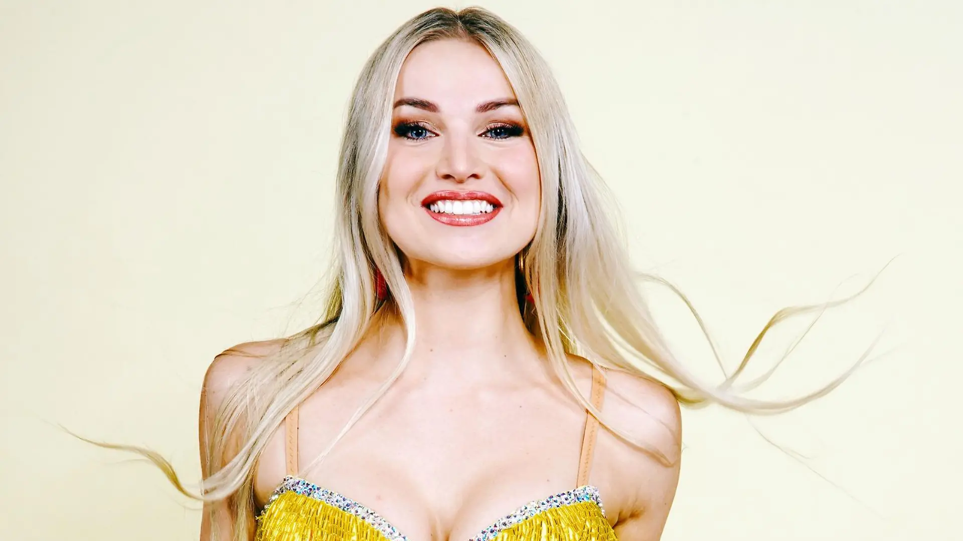 Profitänzer Katja Kalugina
Verwendung der Bilder für Online-Medien ausschließlich mit folgender Verlinkung: "Alle Infos zu "Let´s Dance" im Special bei RTL.de: https://www.rtl.de/cms/sendungen/lets-dance.html