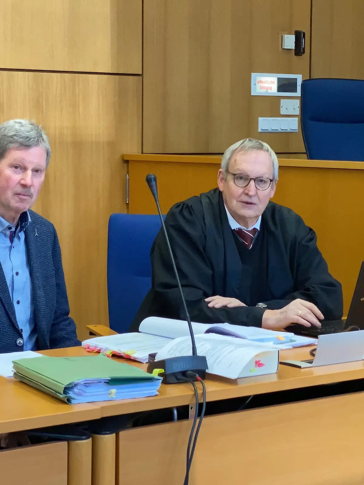 Ich bin nicht schuld am Tod der drei Kinder: Klemens Olbrich wehrt sich gegen den Vorwurf, dass er fahrlässig gehandelt habe.