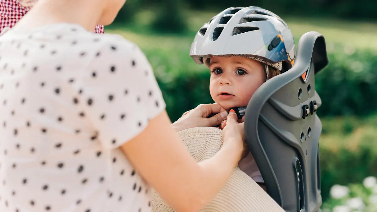 17 Kinderfahrradsitze wurden von der 'Stiftung Warentest' überprüft.