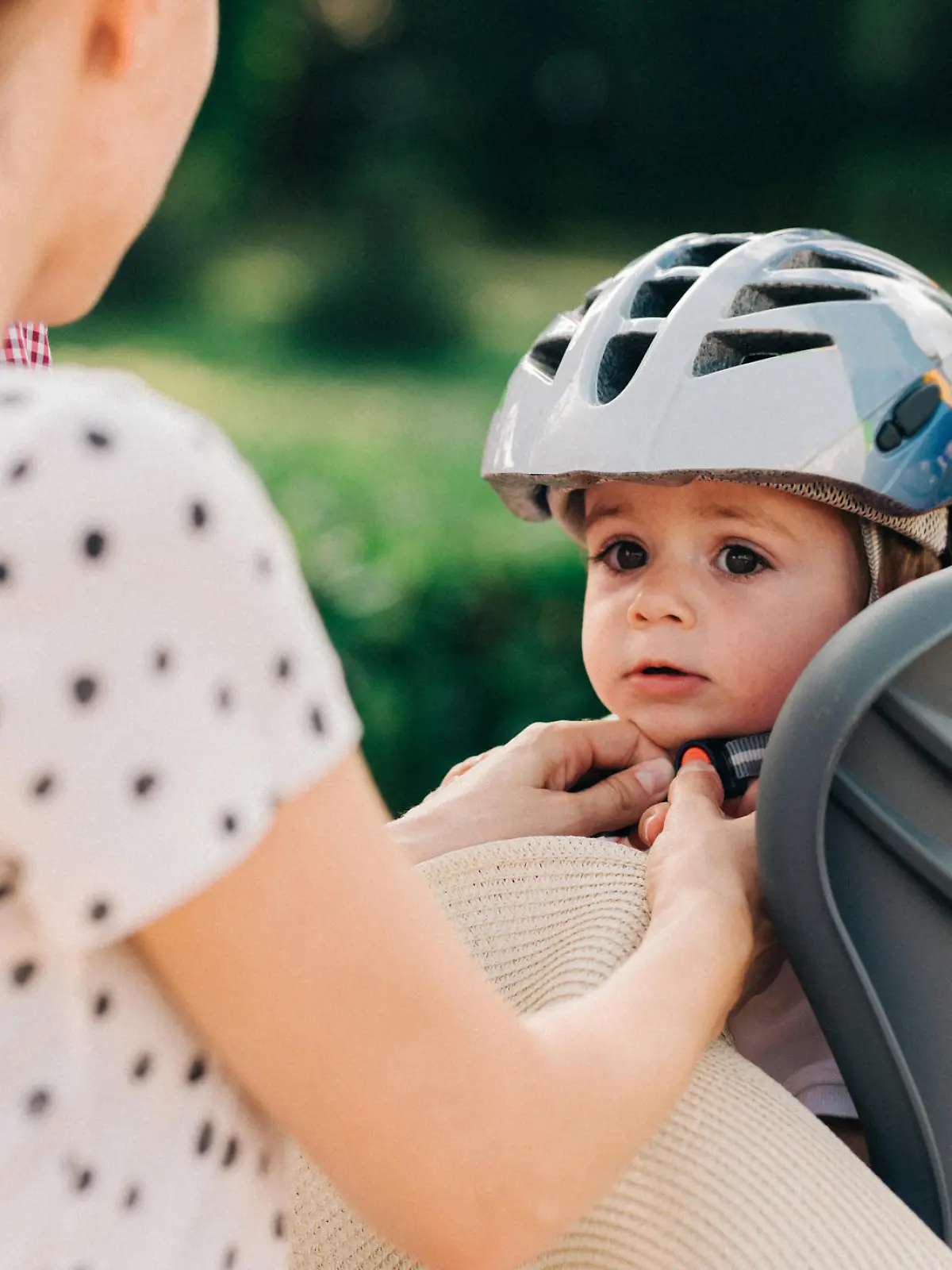 17 Kinderfahrradsitze wurden von der 'Stiftung Warentest' überprüft.