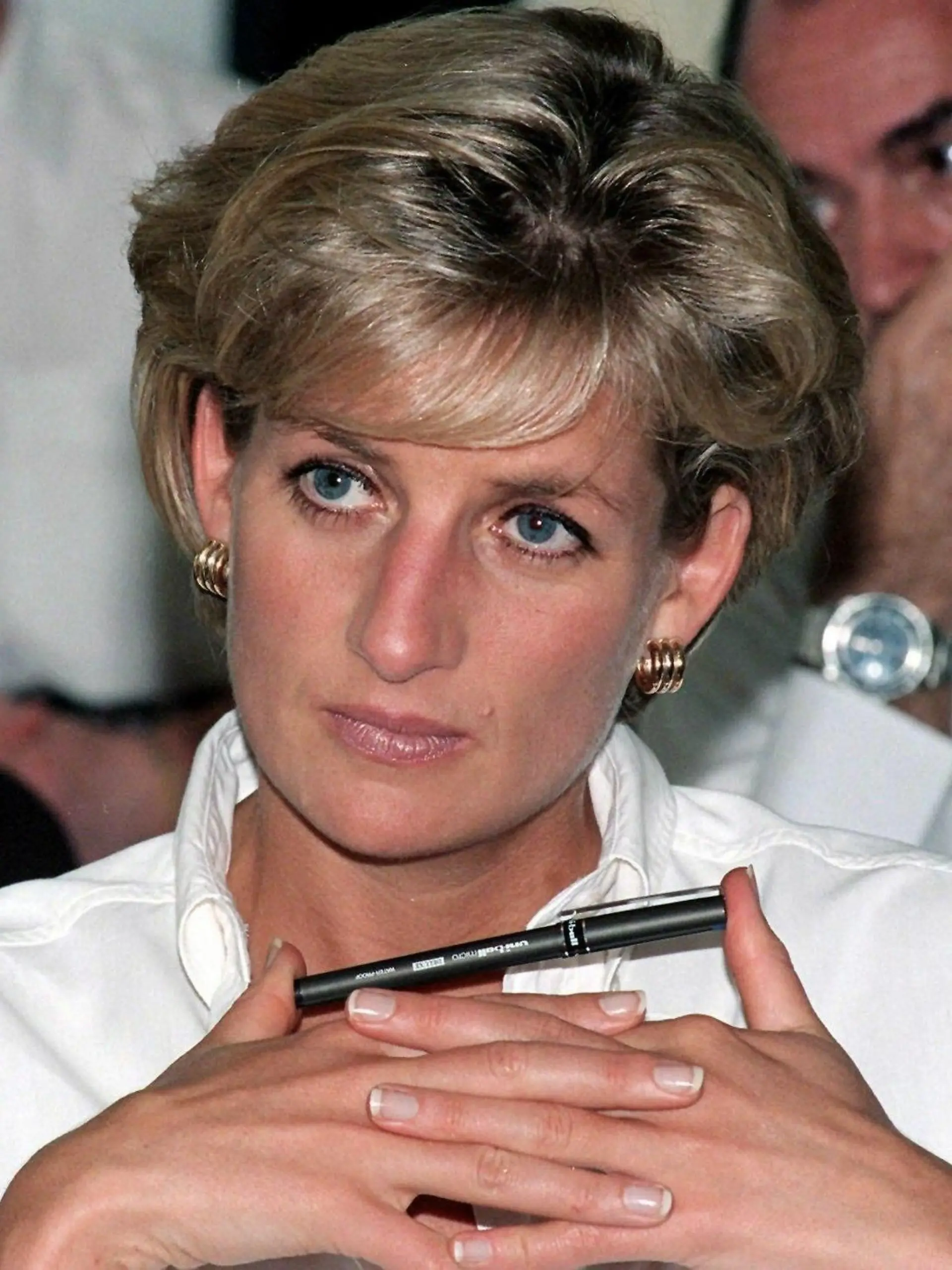 Die britische Polizei bezweifelt nach einem Zeitungsbericht, dass die französischen Untersuchungen zum Tod von Prinzessin Diana (Archivfoto vom 13.01.1997)  sorgfältig genug waren. Wie die «Times» am Samstag (10.01.2004) berichtete, geht es dabei um die Authentizität der Blutprobe von Chauffeur Henri Paul, der am 31. August 1997 mit der Prinzessin und ihrem Freund Dodi Fayed in Paris in den Tod gerast war. Foto: John Stilwell dpa (zu dpa 0169 vom 10.01.2004)