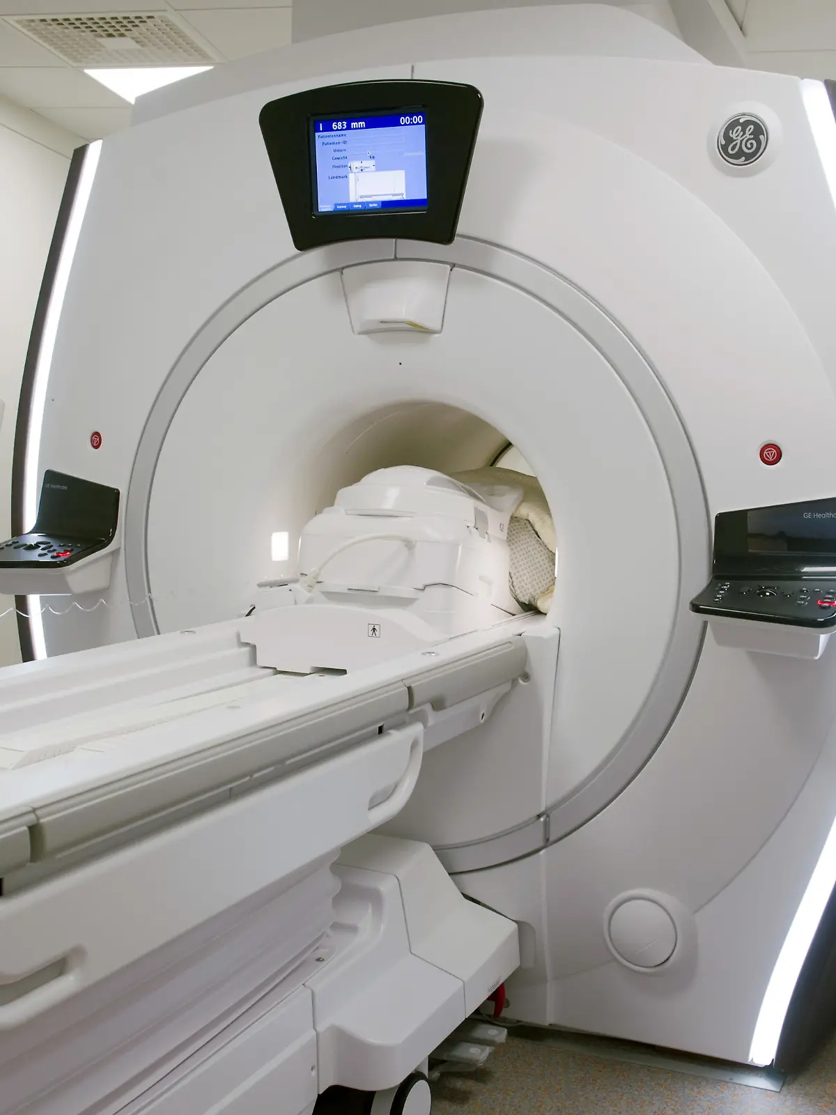 Ein Magnetresonanztomograph (MRT) in einem Krankenhaus (Symbolbild).
