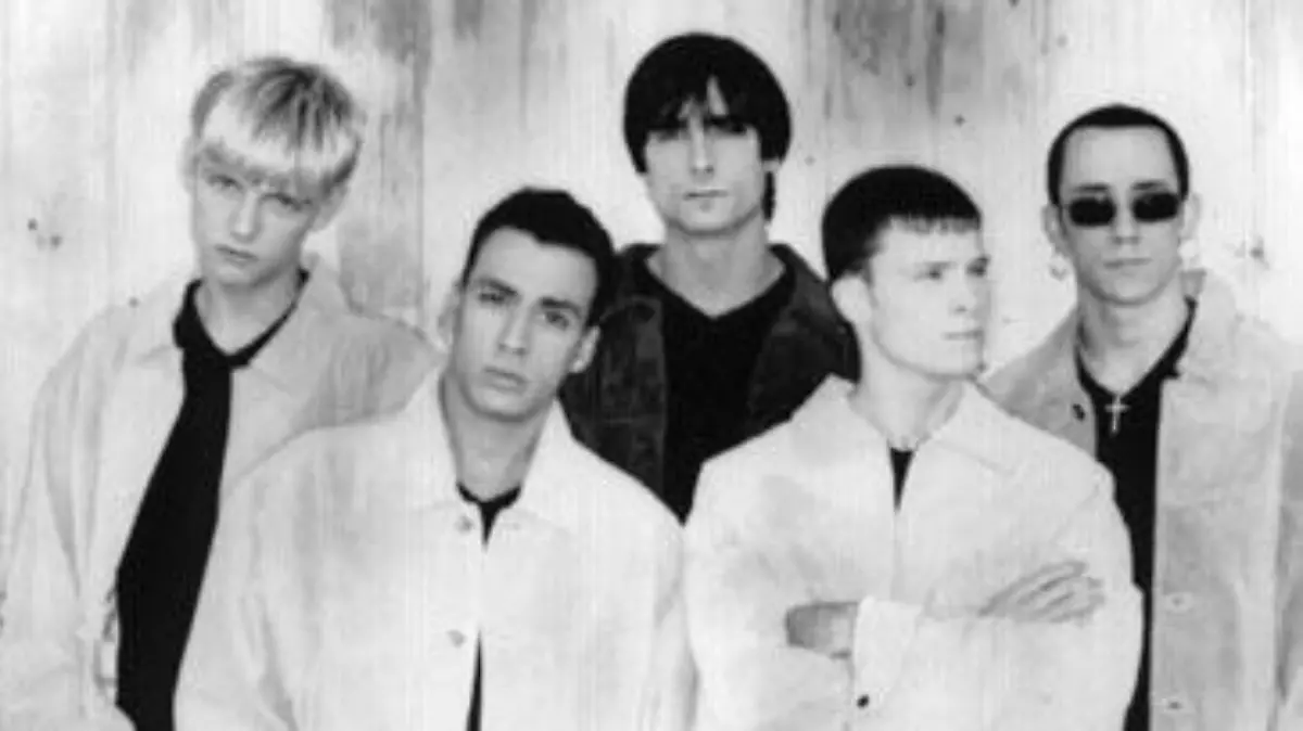 Backstrett Boys (l-r):Nick Carter, Howard Dorough(Howie), Kevin Richardson, Brian Litrell, A .J. McLean