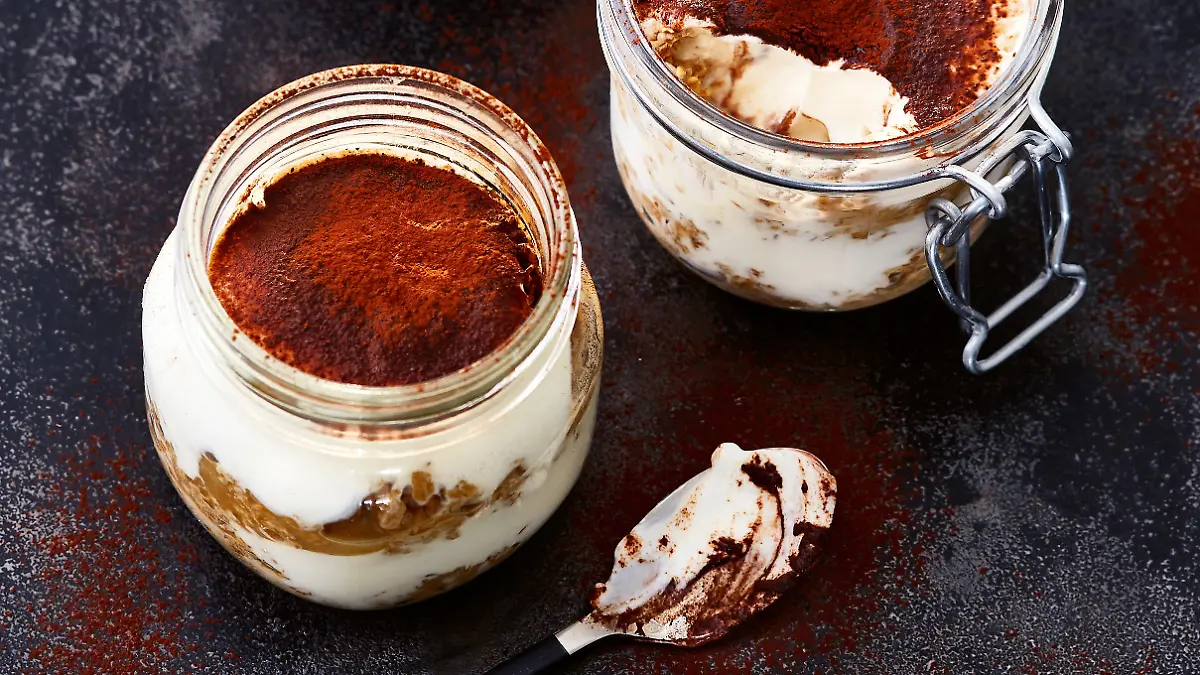 Overnight Oats Tiramisu-Style - hierfür müssen Sie nicht kochen oder backen