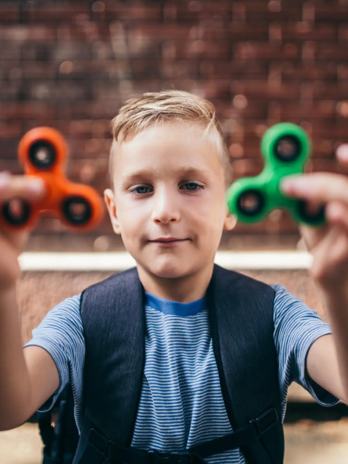 Sandwesten sollen in Hamburg zappeligen Kindern helfen