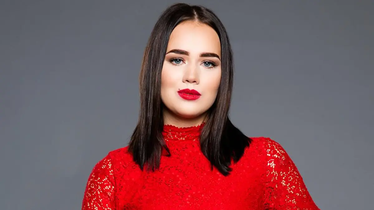 00Bachelor2018 Amelie 940x529.png