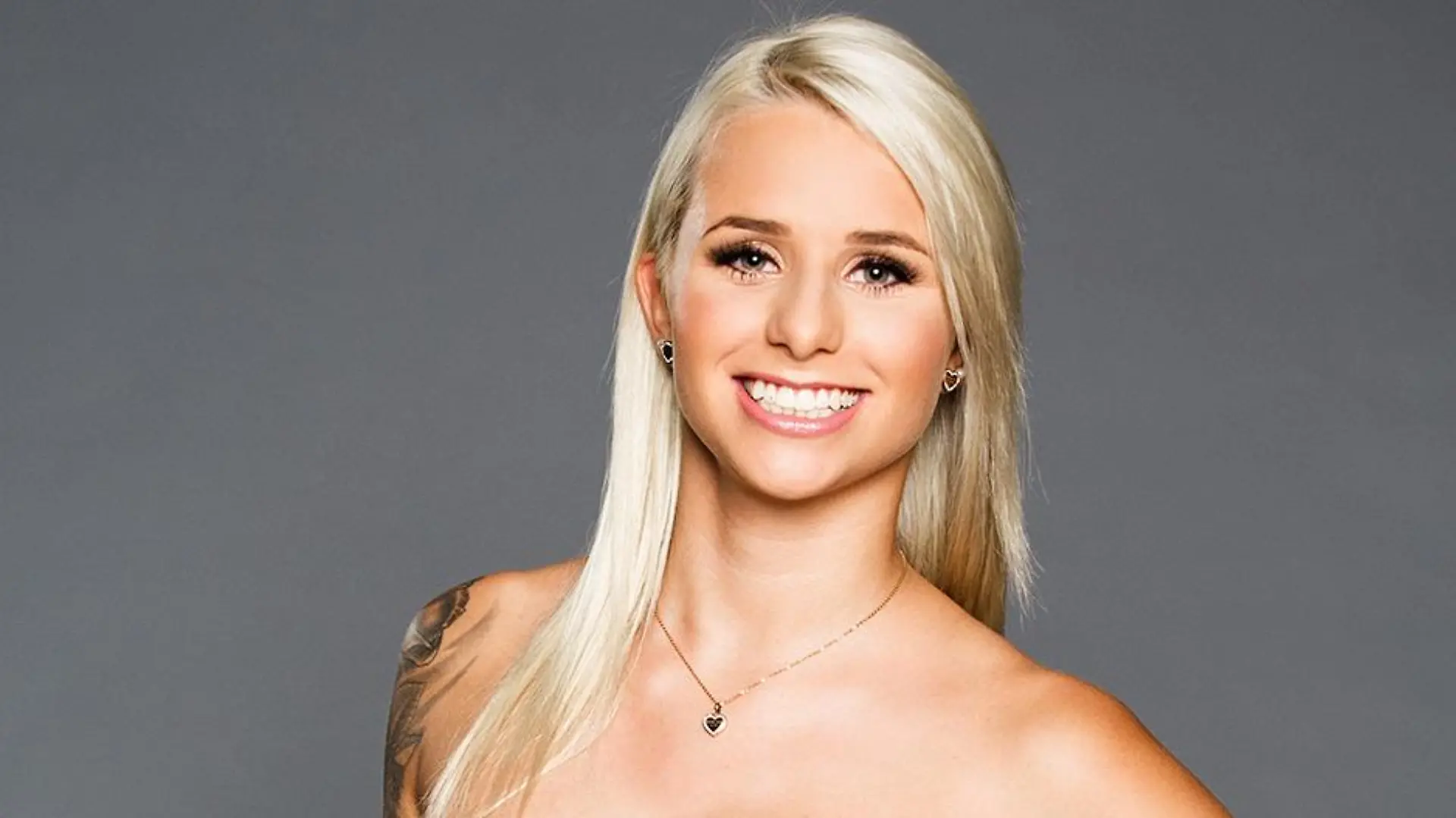 00Bachelor2018 Carina 940x529.png