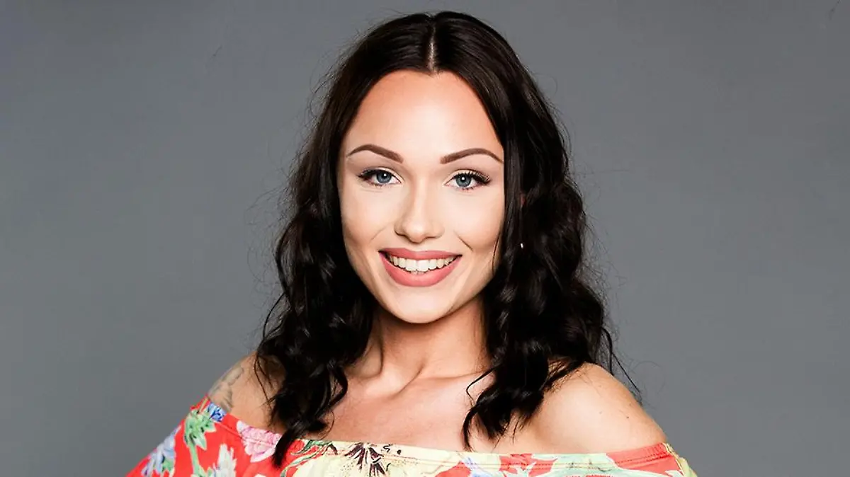 00Bachelor2018 Janet 940x529.png