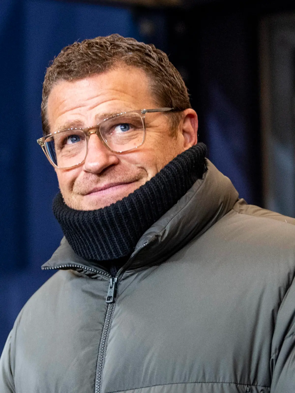 Fußball: 1. Liga, Saison 2022/2023, 17. Spieltag, FC Schalke 04 - RB Leipzig am 24.01.2023 in der Veltins-Arena in Gelsenkirchen. Leipzigs Sportdirektor Max Eberl betritt das Stadion. DFL REGULATIONS PROHIBIT ANY USE OF PHOTOGRAPHS AS IMAGE SEQUENCES AND/OR QUASI-VIDEO. *** Soccer 1 Liga, season 2022 2023, 17 matchday, FC Schalke 04 RB Leipzig on 24 01 2023 at the Veltins Arena in Gelsenkirchen Leipzigs sports director Max Eberl enters the stadium DFL REGULATES PROHIBIT ANY USE OF PHOTOGRAPHS AS IMAGE SEQUENCES AND OR QUASI VIDEO Copyright: xDavidxInderliedx