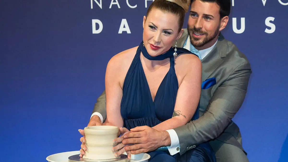 Premiere of "Ghost - The Musical" at Theater des Westens in Berlin

Featuring: Leonard Freier, Caona
Where: Berlin, Germany
When: 07 Dec 2017
Credit: AEDT/WENN.com