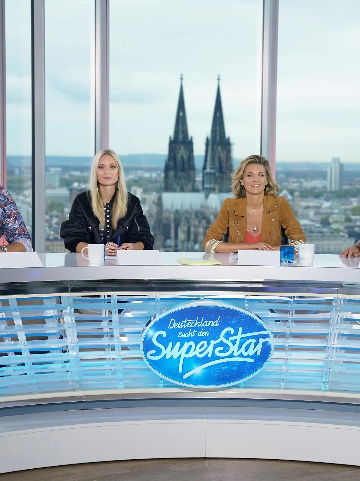 Die Jury: V.l.: Mousse T., Carolin Niemczyk, Ella Endlich und Dieter Bohlen.
