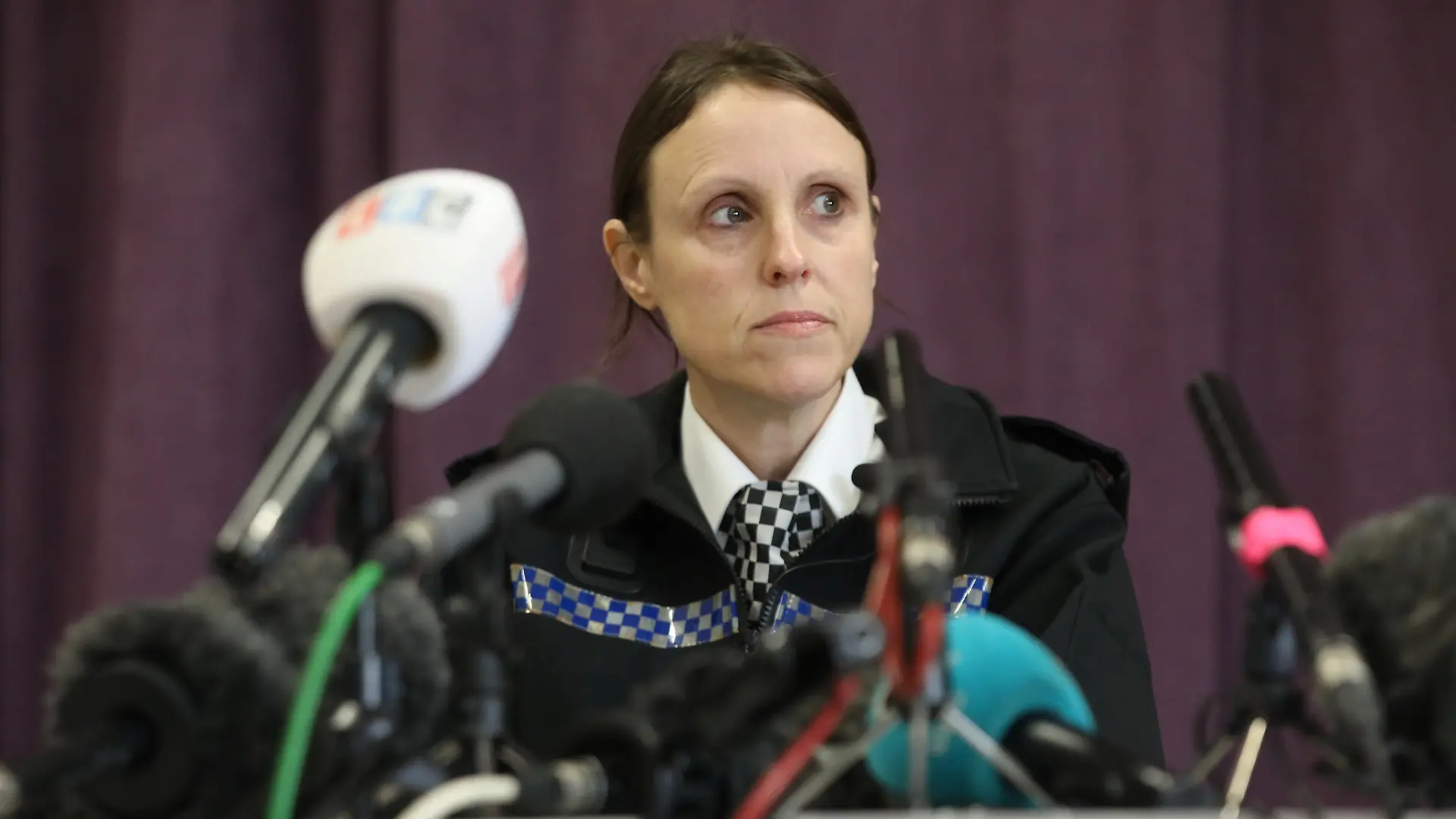 SONDERKONDITIONEN: Satzpreis!
Supt Sally Riley, of Lancashire Police, pictured during a press conference today (Friday, February 3), at St Michael's on Wyre Village Hall, as they continue their search to find missing person Nicola Bulley.  / action press