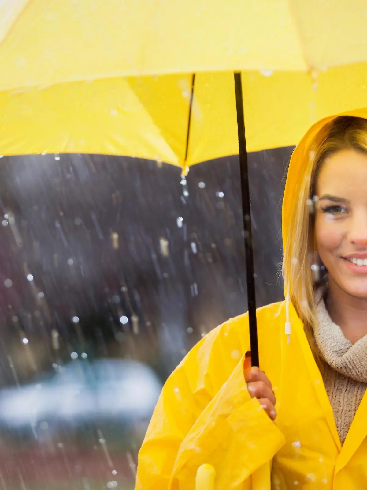 Bild zu: "Regenschirm kaufen: Darauf solltet ihr achten"