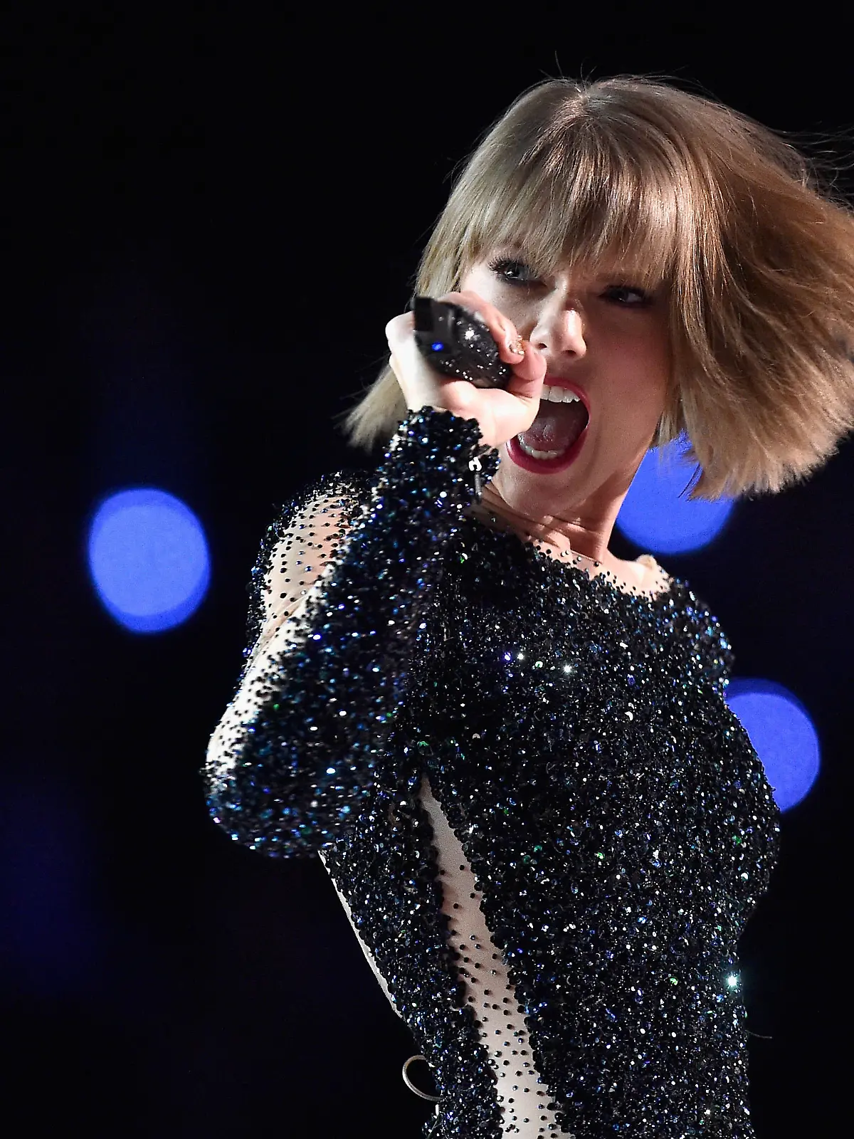 Taylor Swift bei einem Auftritt bei der 58. Grammy-Verleihung Im Februar 2016 in Los Angeles