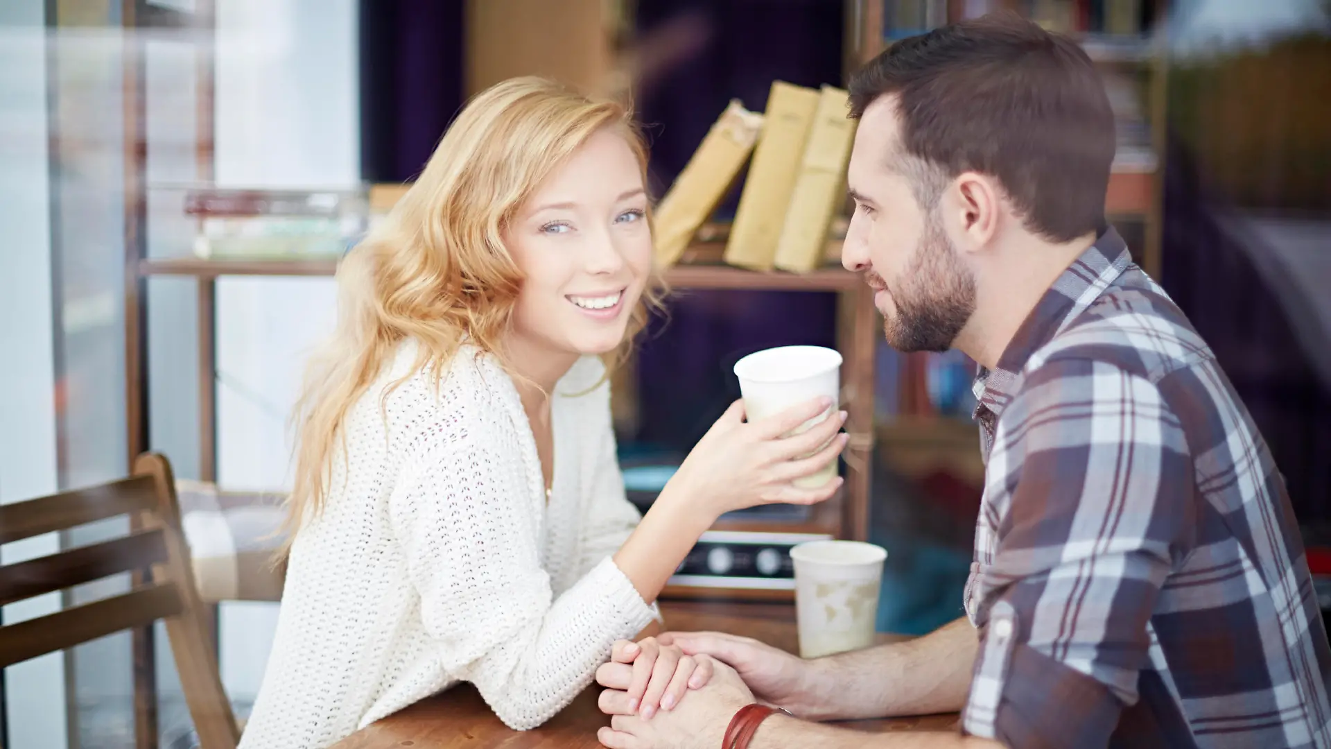 Das sind die 6 größen Fehler beim Flirten Don'ts beim Flirten