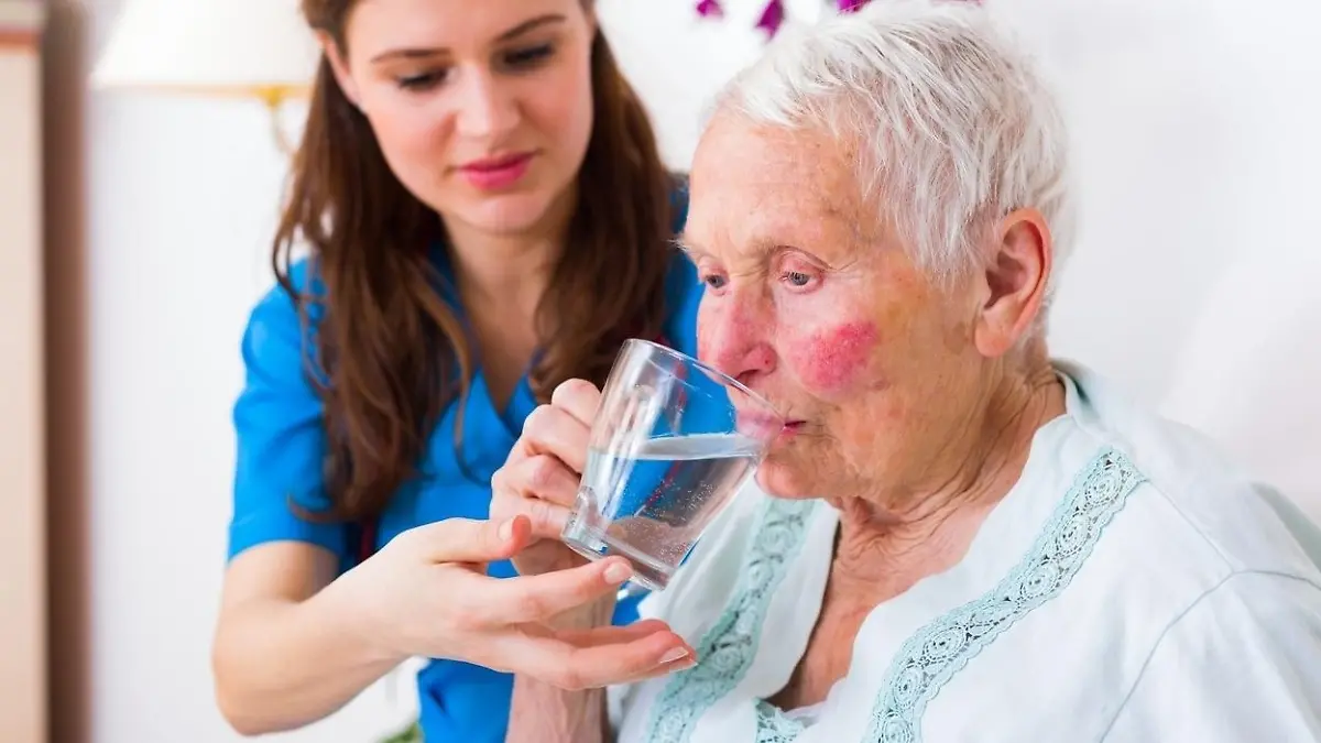 Spezielles Getränk soll Alzheimer stoppen! Neue Hoffnung für Betroffene