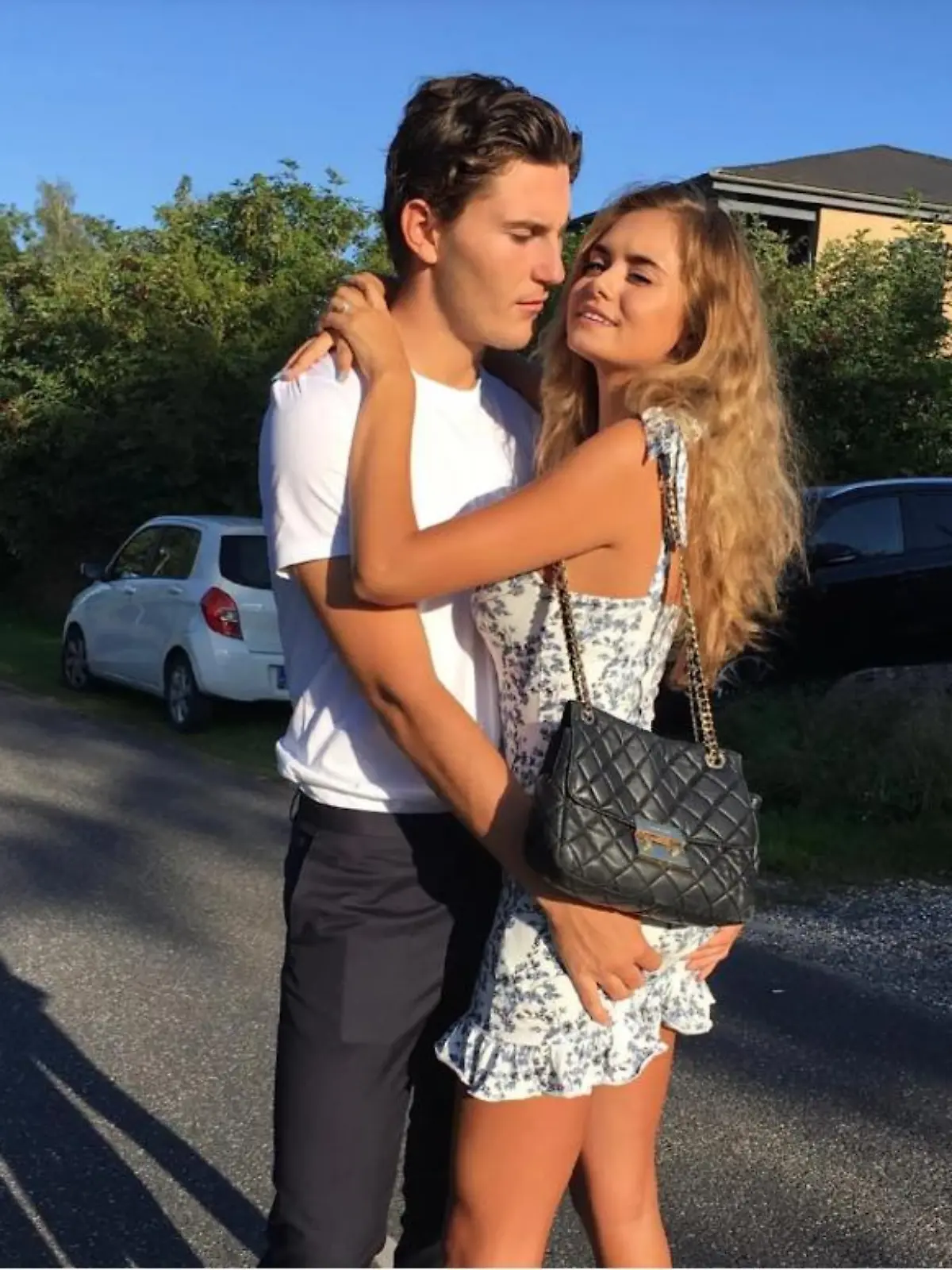 Micks Laila mit Bundesliga-Star Jonas Wind (24)