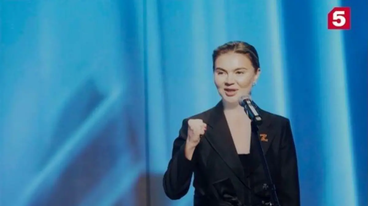 Alina Kabajewa: „Freunde! Wir gratulieren uns gegenseitig zum Jubiläum und wünschen uns allen zusammen Erfolg"
