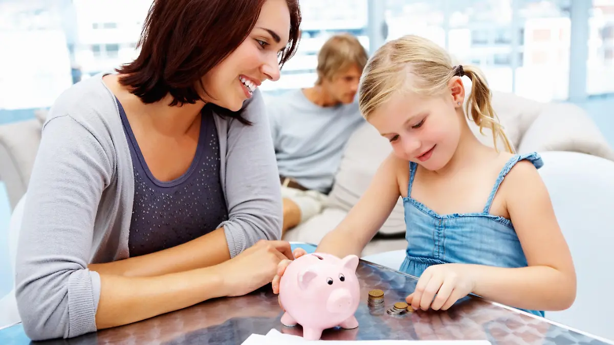 Sollte der Umgang mit Geld ein Schulfach werden? Studie: Jeder 2. Deutsche hat keine Ahnung von Finanzen