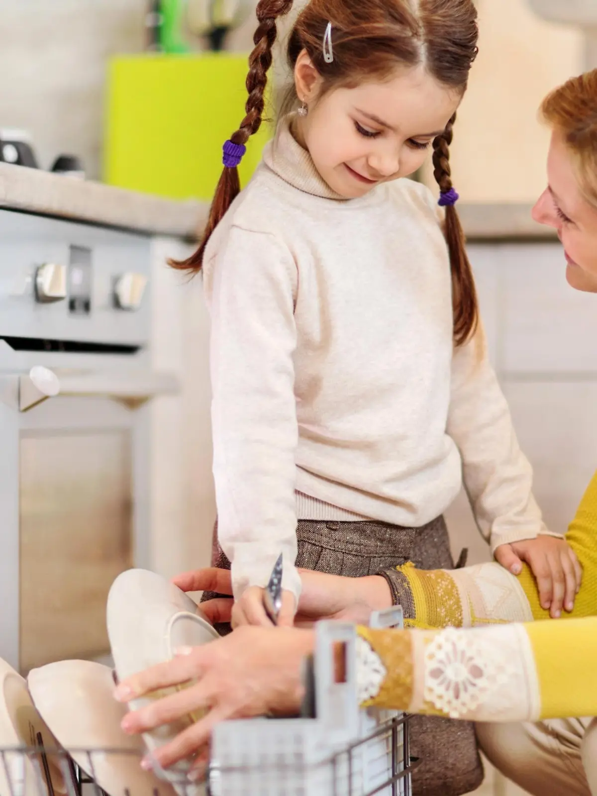 Bild zu: "Kids helfen immer weniger im Haushalt"