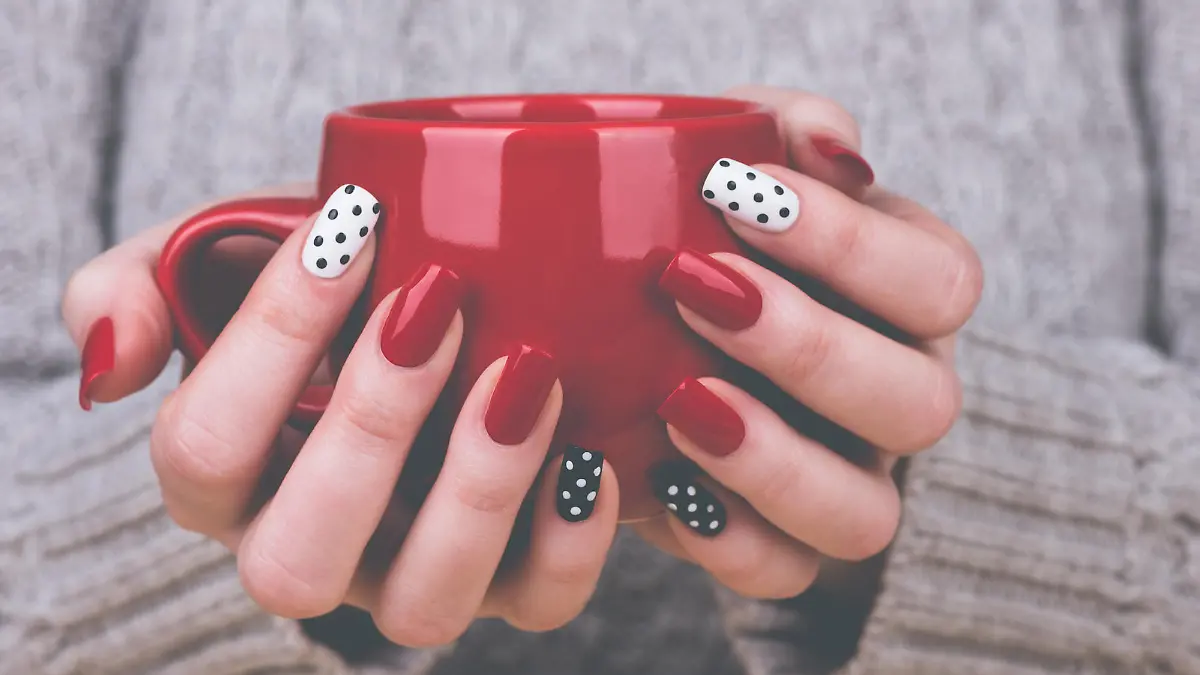 Nagellackfehler ganz einfach korrigieren Ein toller Beauty-Hack