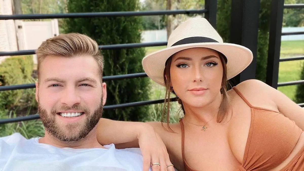 Hailie Jade Scott mit ihrem Verlobten Evan.