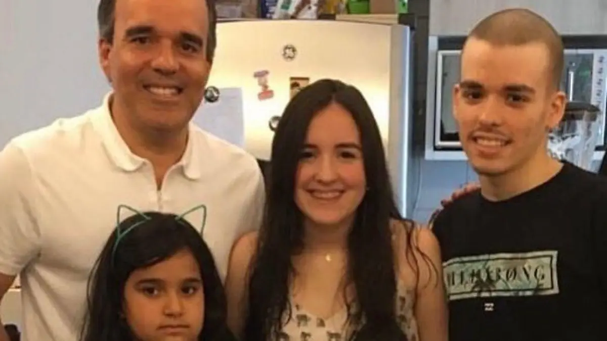 Régis Feitosa Mota mit Kindern