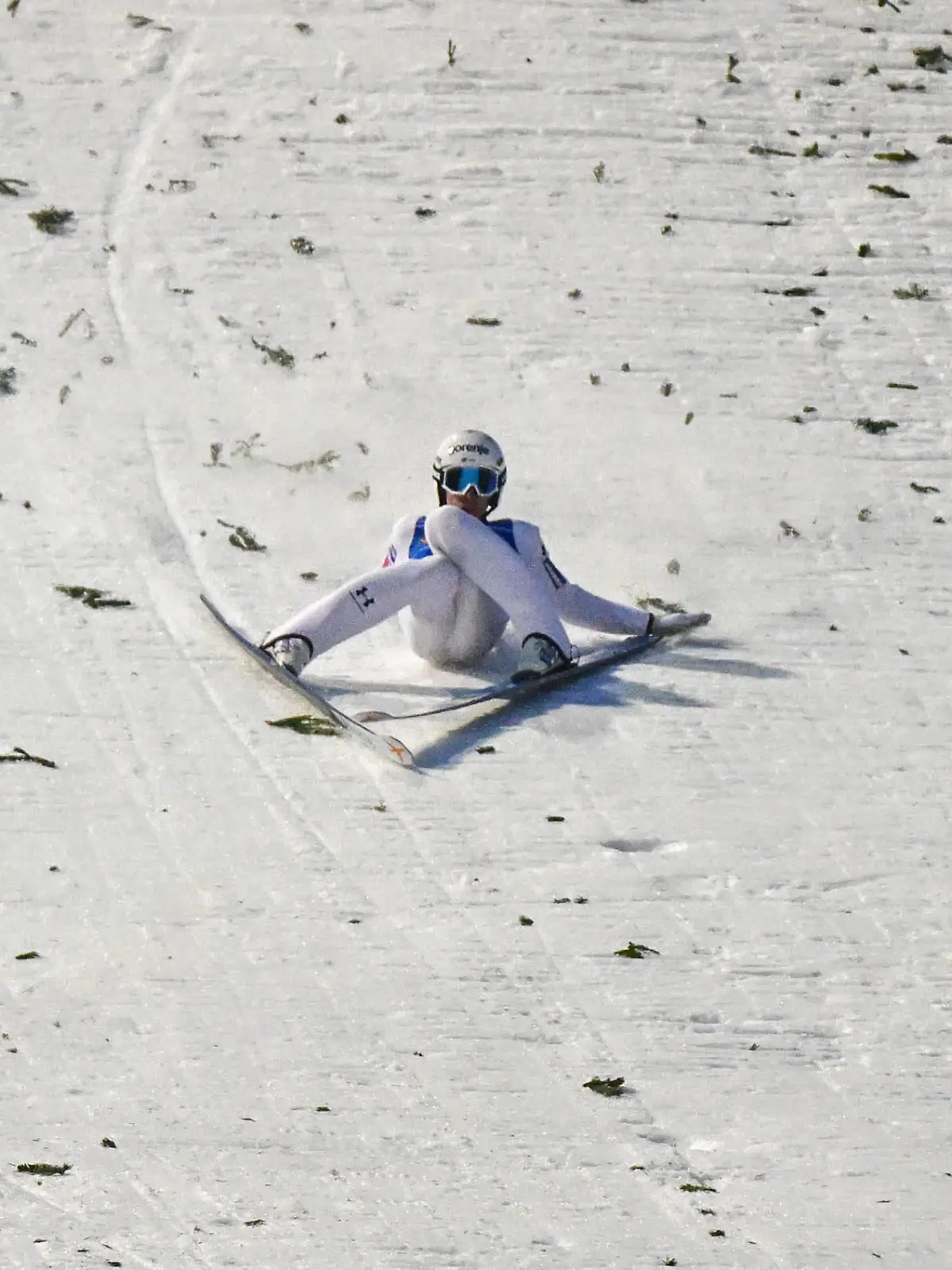 NORDIC SKIING - FIS WC Willingen WILLINGEN,GERMANY,03.FEB.23 - NORDIC SKIING, Ski jumping, Skispringen, Ski, nordisch - FIS World Cup, large hill, mixed team event. Image shows Timi Zajc SLO. Keywords: crash. PUBLICATIONxNOTxINxAUTxSUIxSWE GEPAxpictures/xOliverxLerch